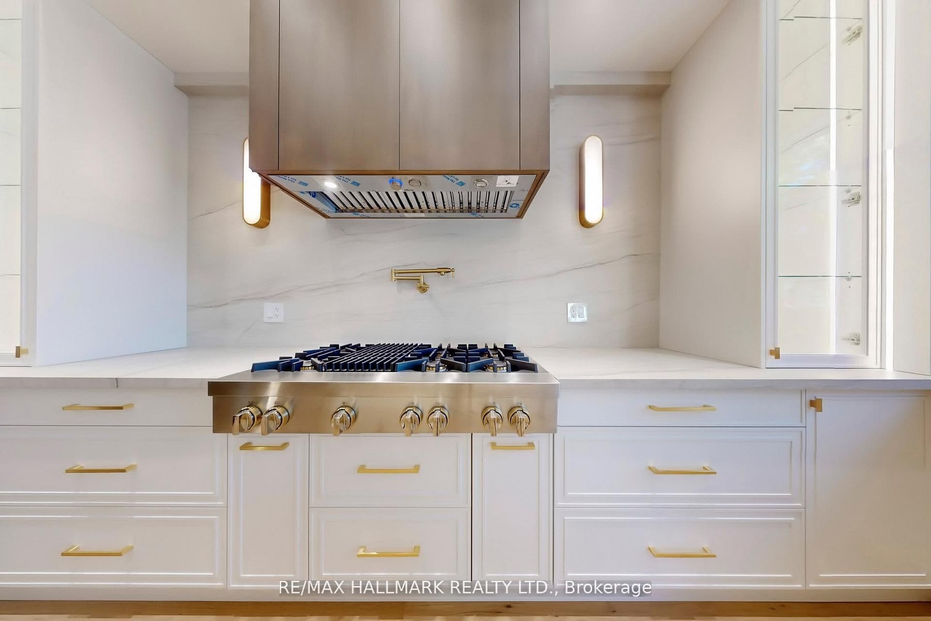 152 Olde Bayview Avenue — photo 5