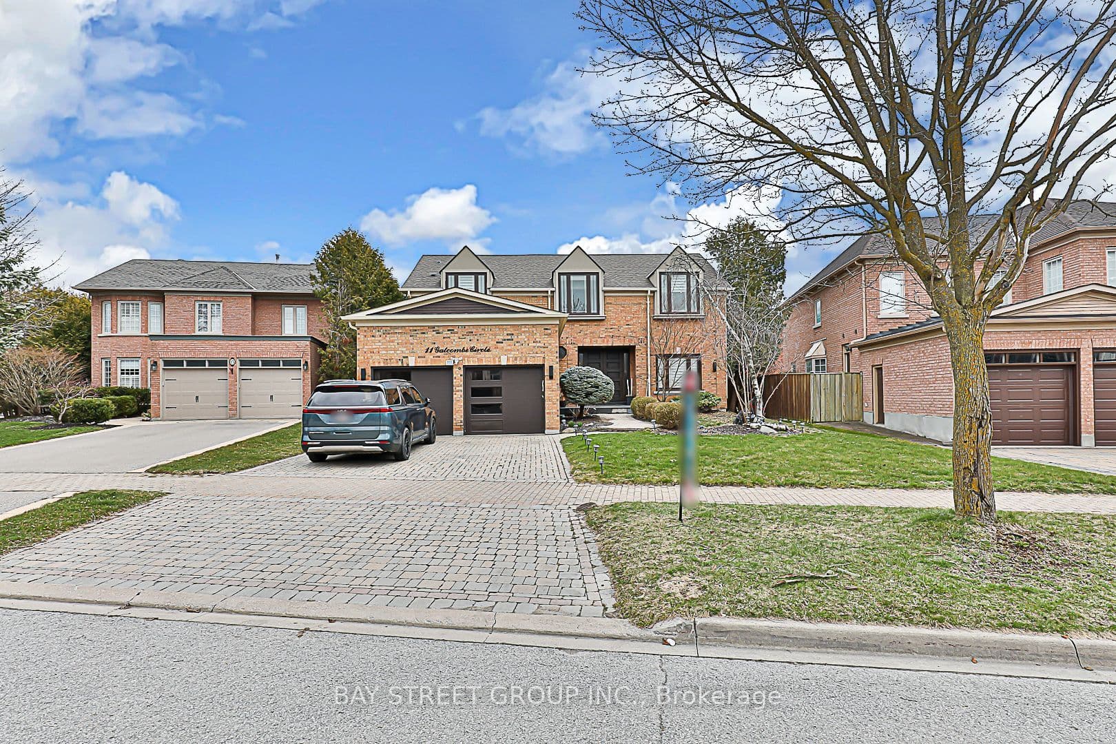 11 Gatcombe Circle — photo 2
