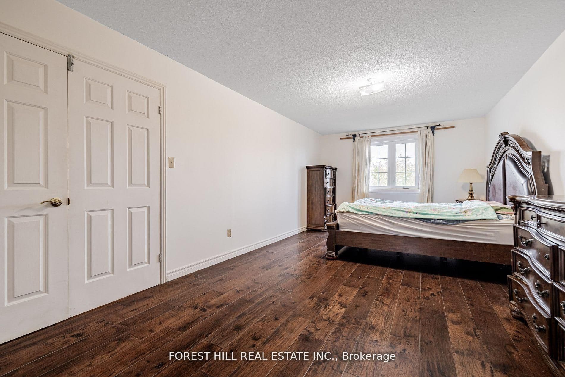 51 Briggs Avenue — photo 23