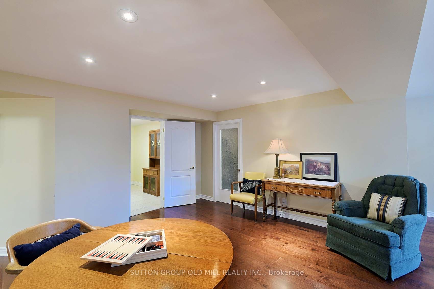 128 Carmela Avenue — photo 23