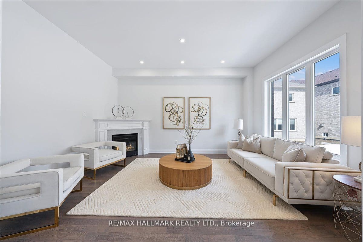 15 Aida Place N — photo 4