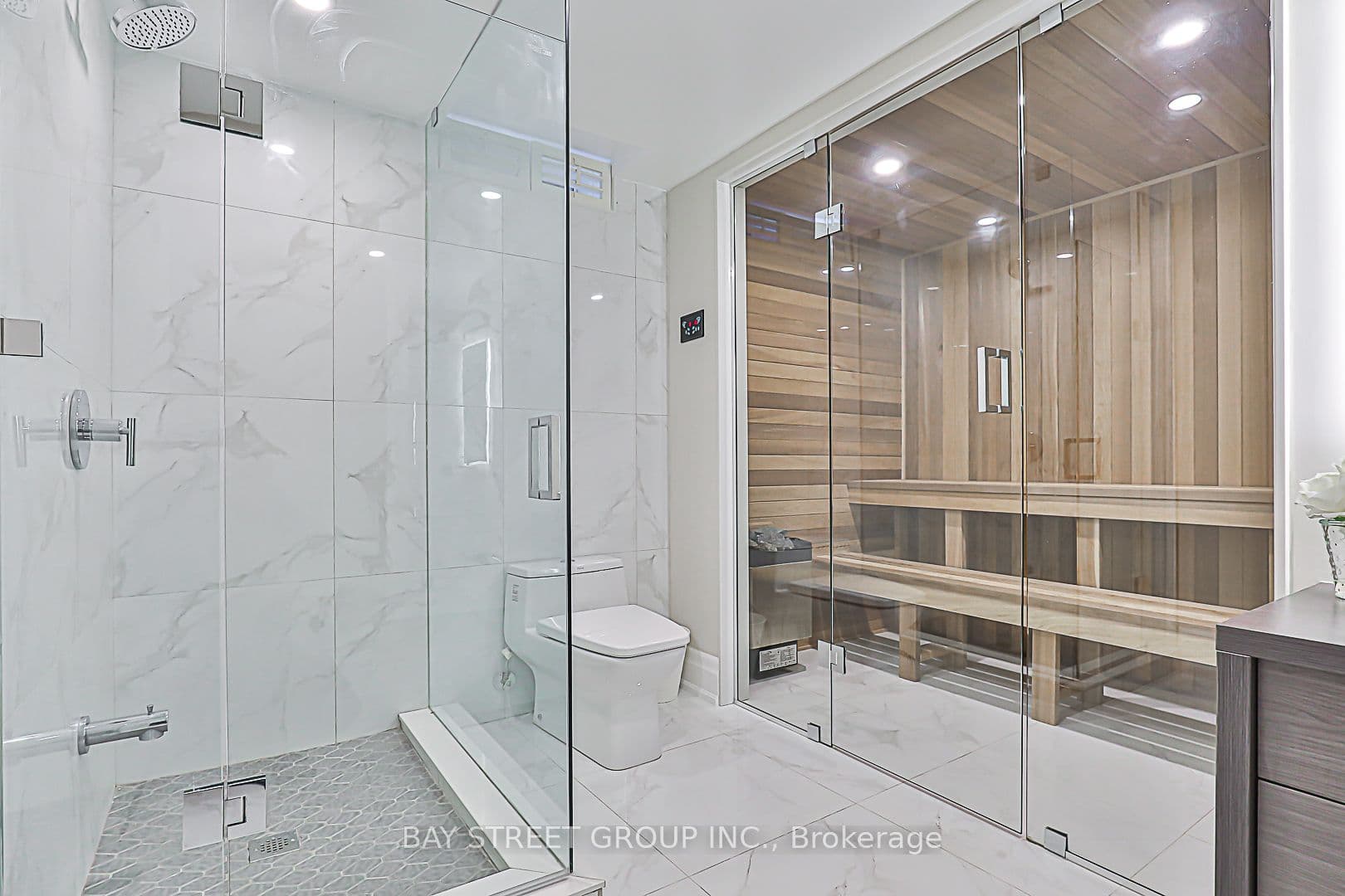 11 Gatcombe Circle — photo 49