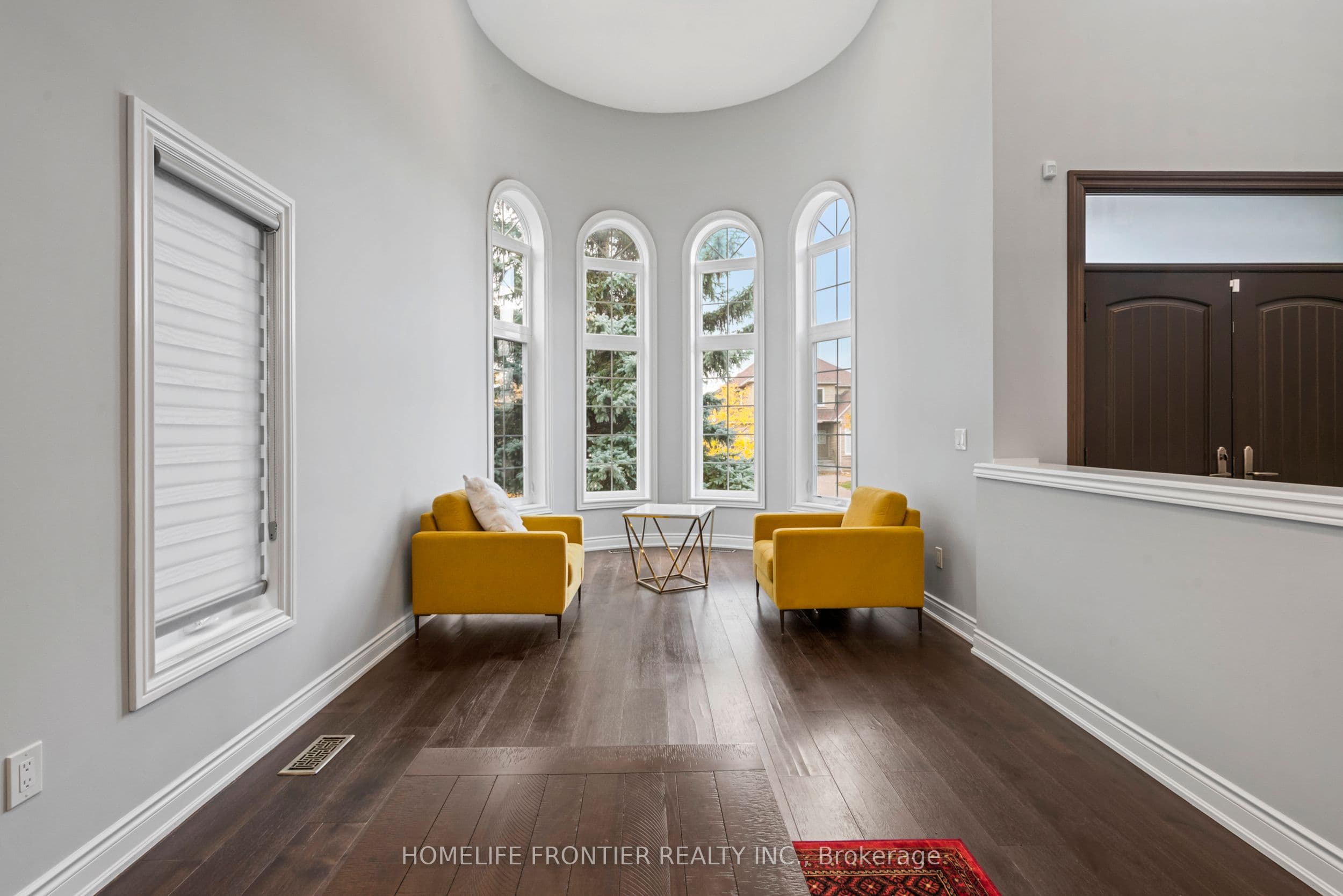 7 Edenbrook Crescent — photo 4