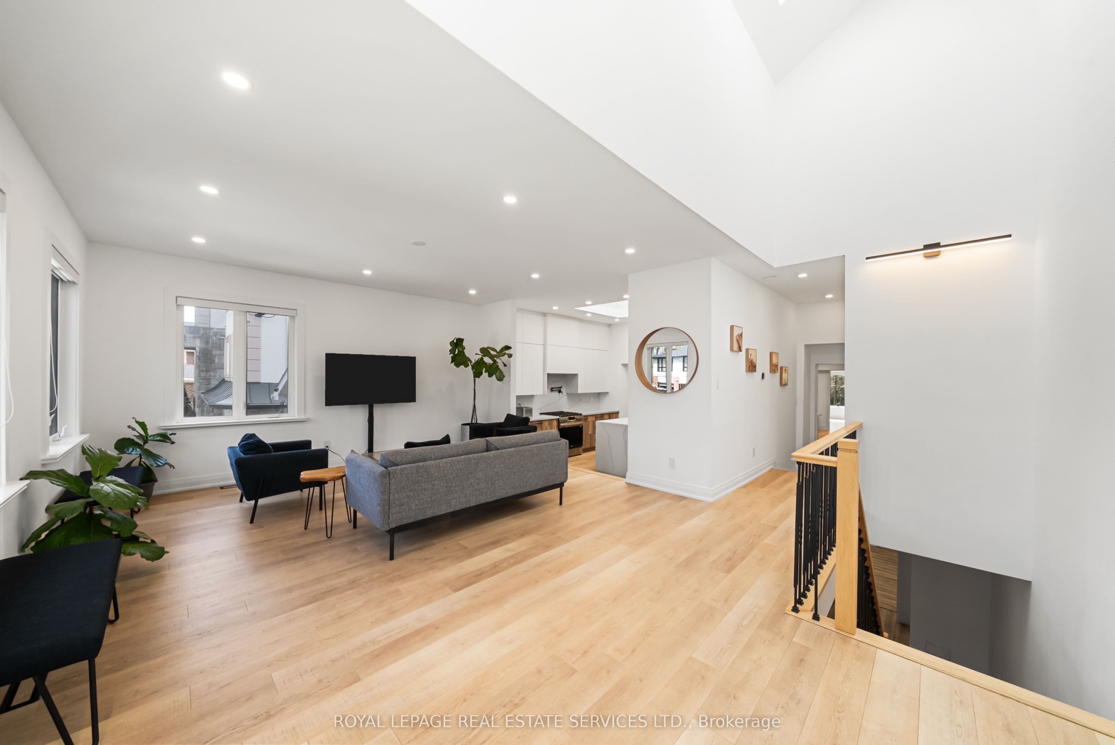 296 Lennox Avenue — photo 37
