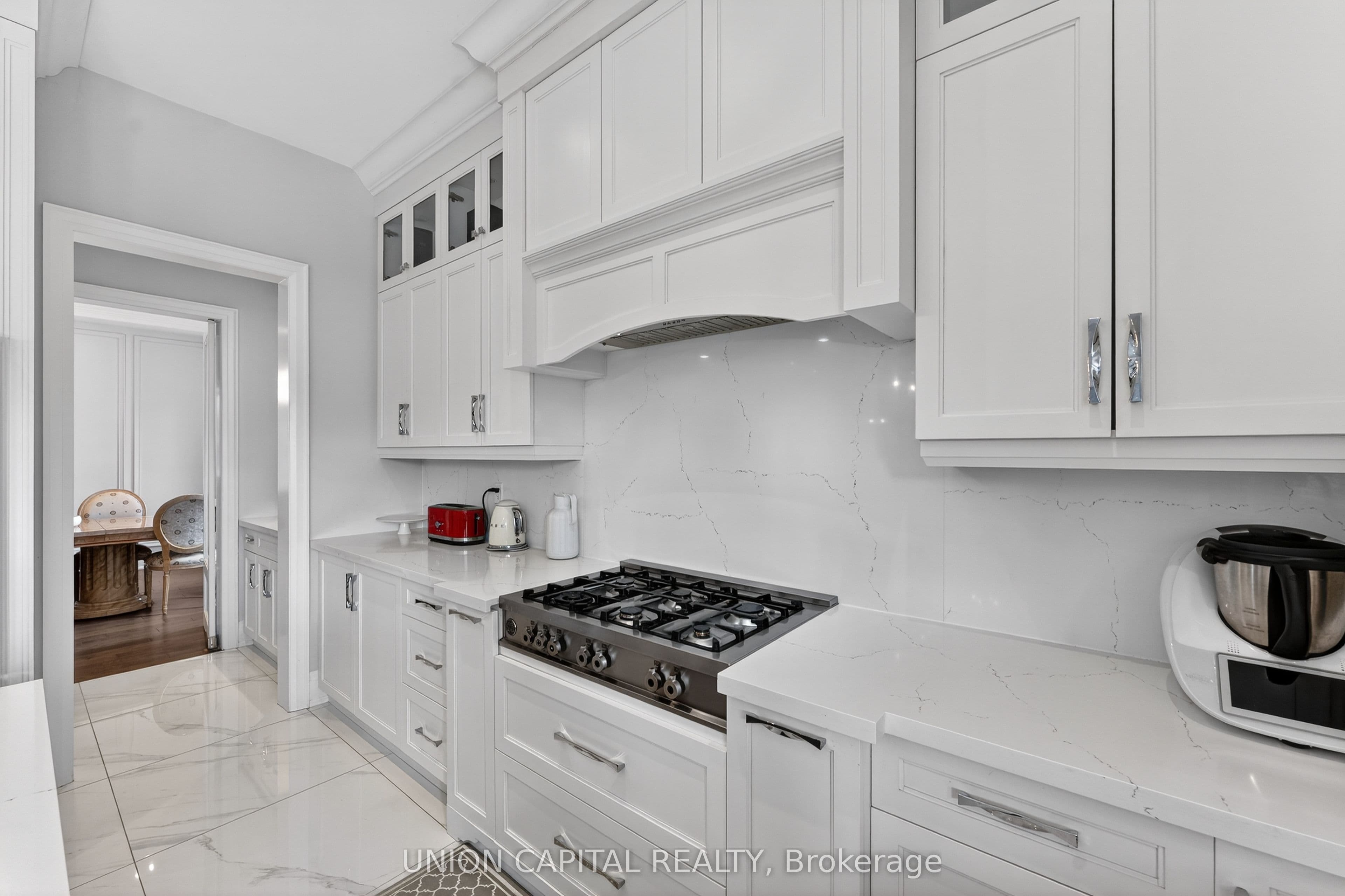 29 Elm Grove Avenue — photo 11