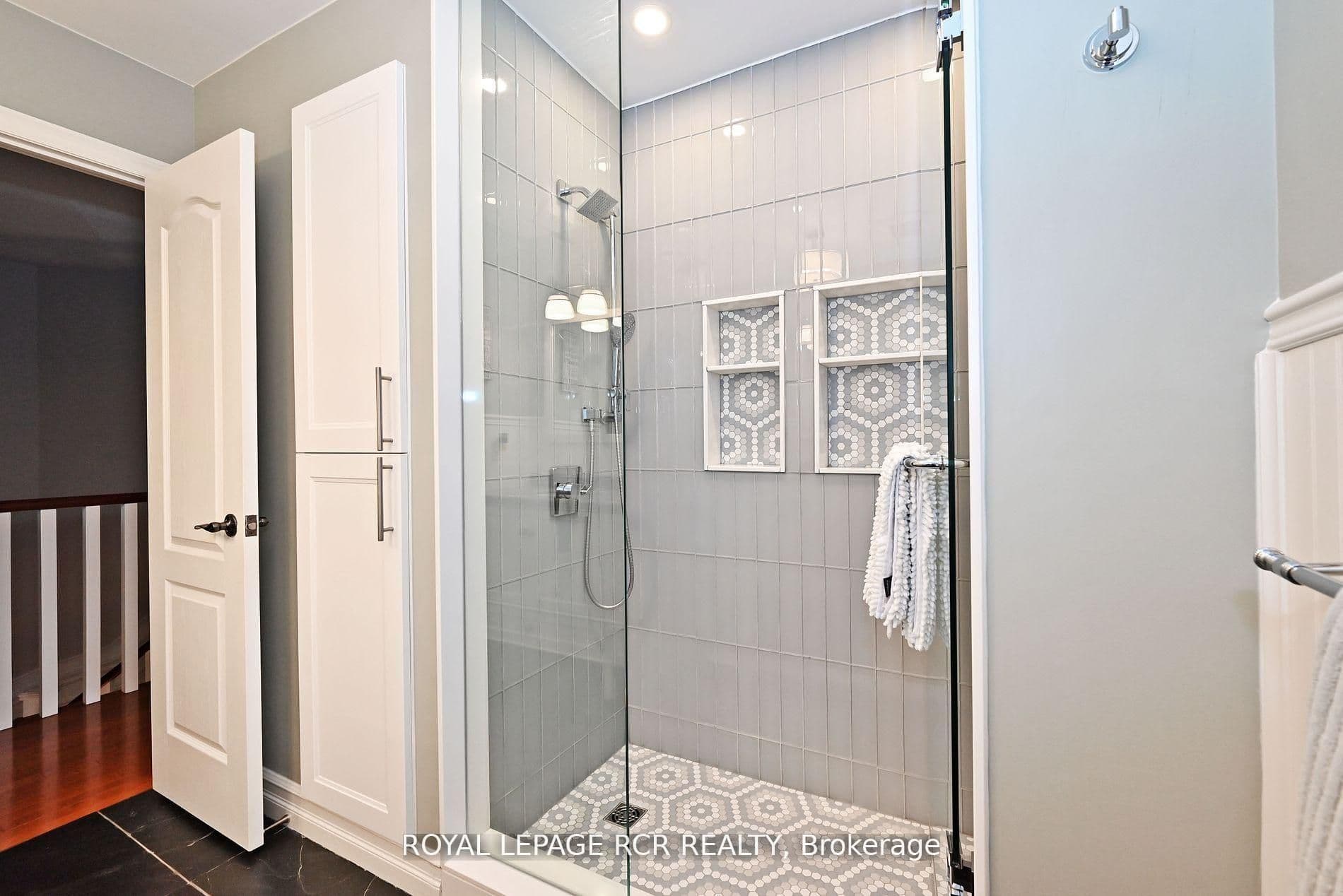 142 Regatta Avenue — photo 30