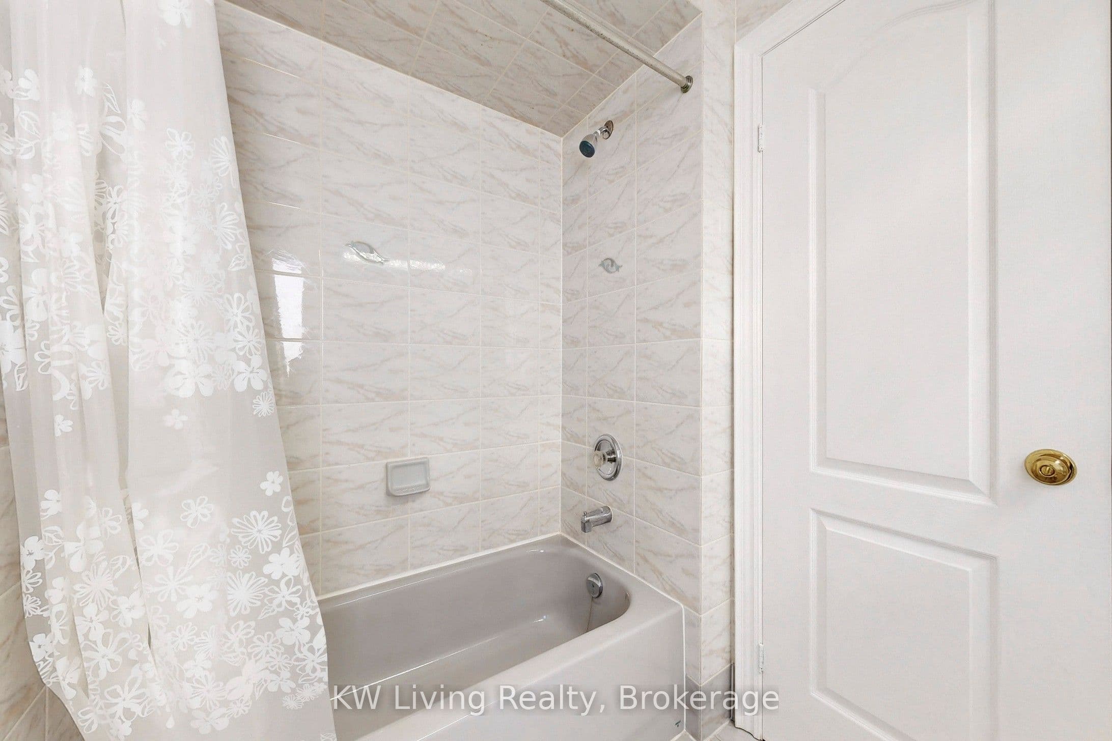 22A Waltham Crescent — photo 49