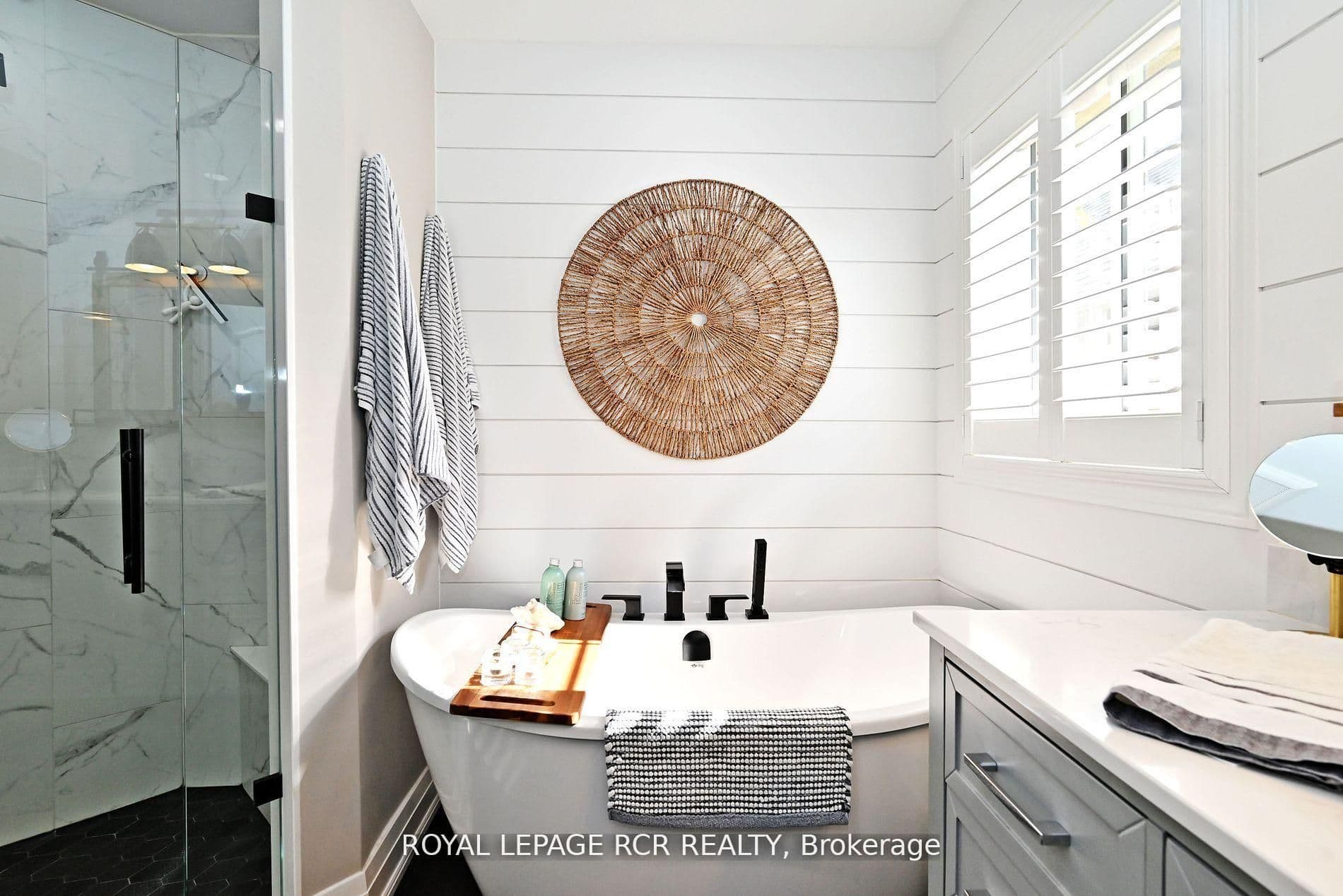 142 Regatta Avenue — photo 22