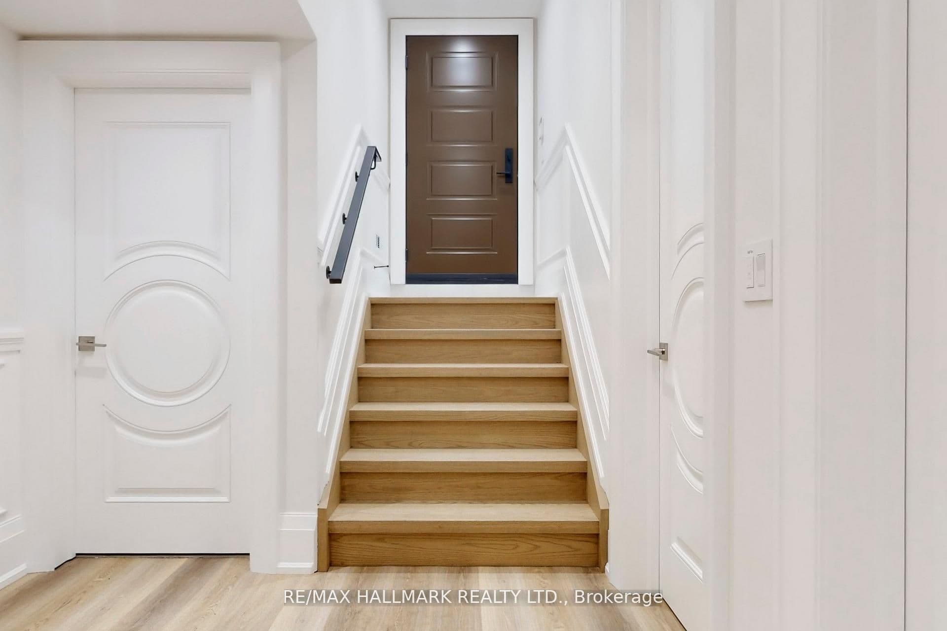 152 Olde Bayview Avenue — photo 41