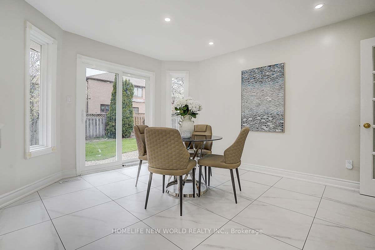 16 Kew Gdns N/A — photo 28