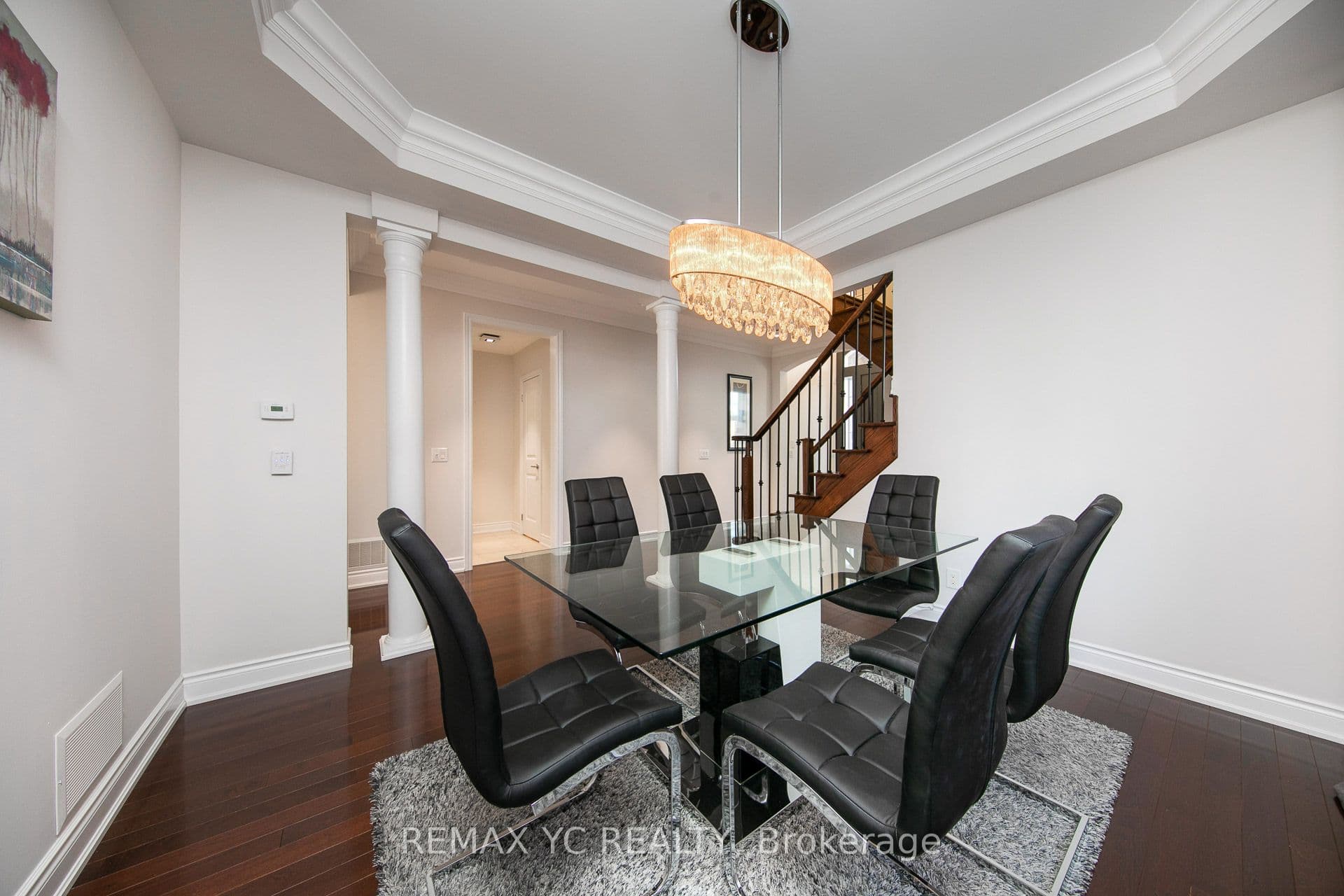 43 Laredo Drive — photo 9