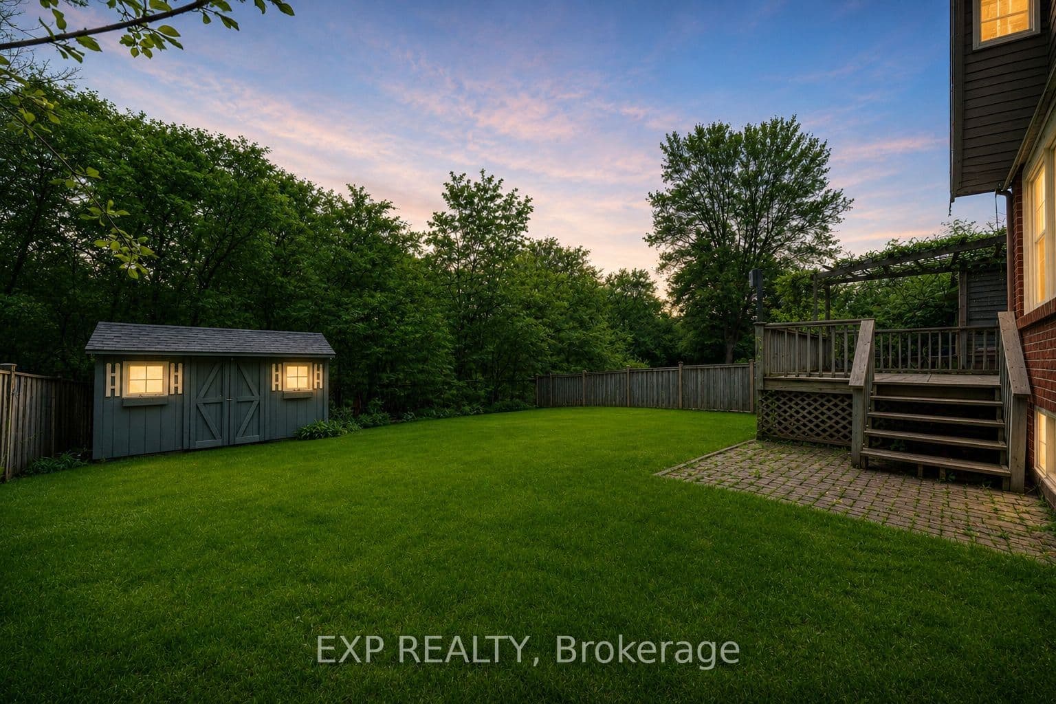 51 Sanderson Crescent — photo 15