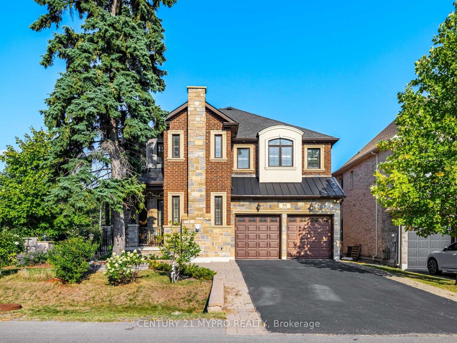 9A Anglin Drive, Richmond Hill