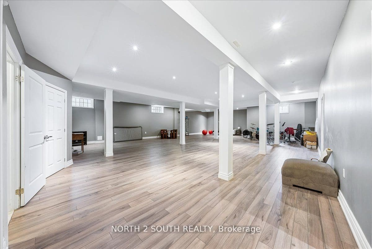 115 Arten Avenue — photo 43