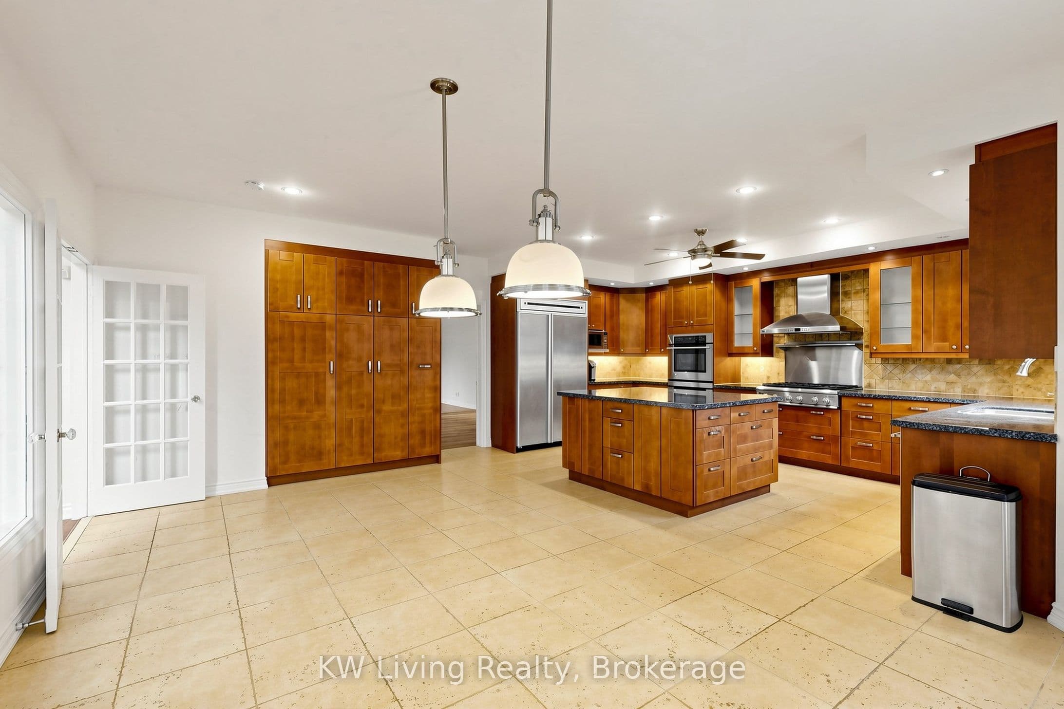 22 Ava Crescent — photo 15