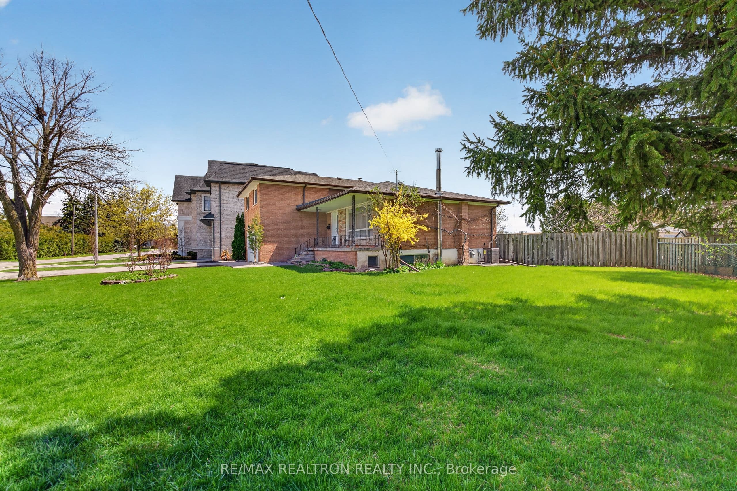 19 Claridge Drive — photo 25