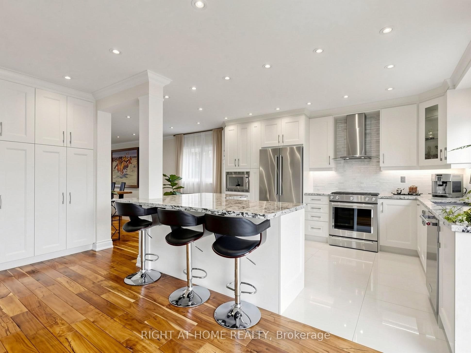 27 Crimson Court — photo 4