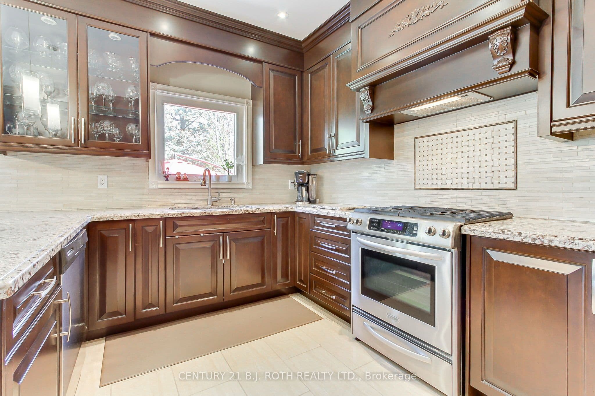 32 Timber Valley Avenue — photo 14