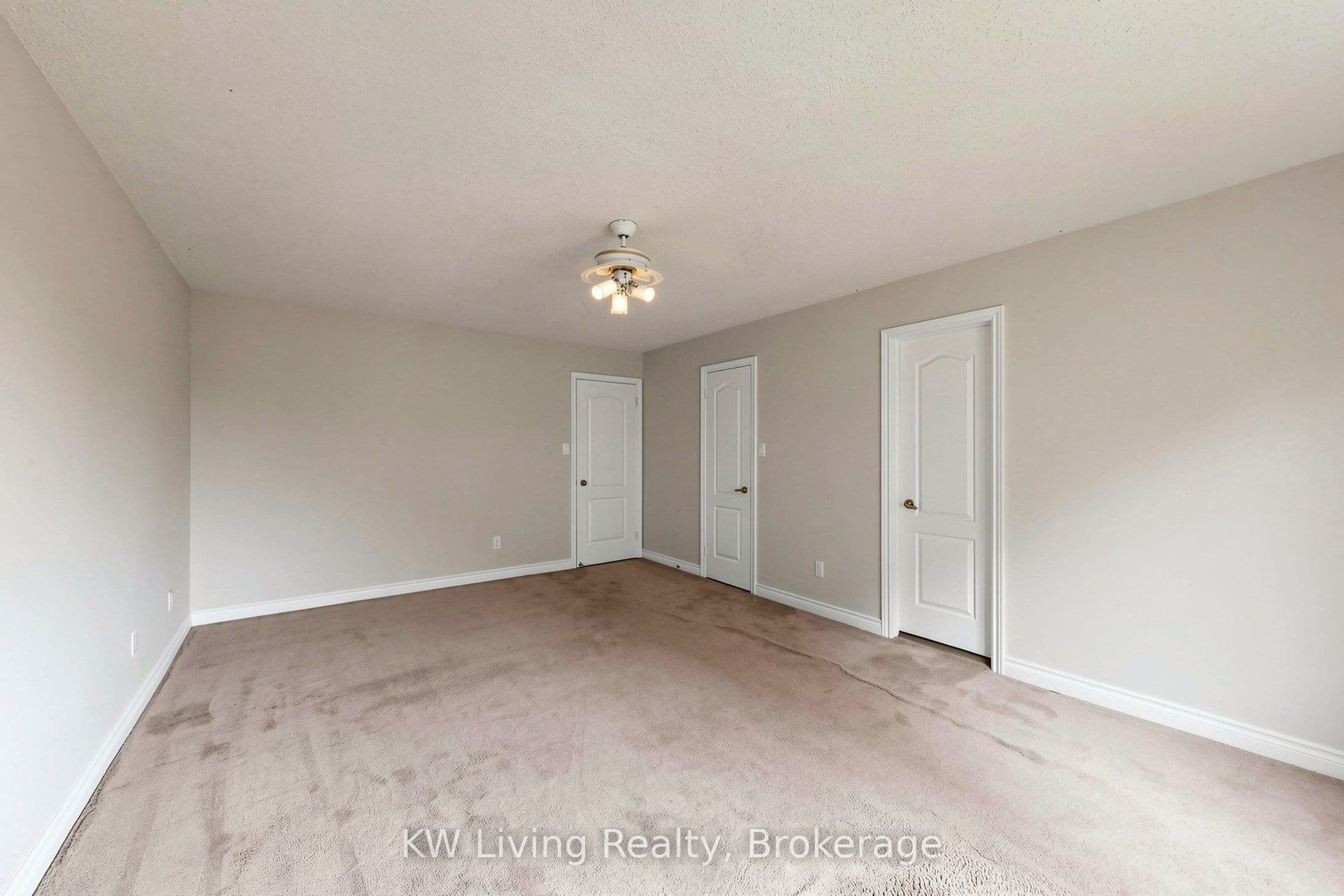 22 Ava Crescent — photo 28