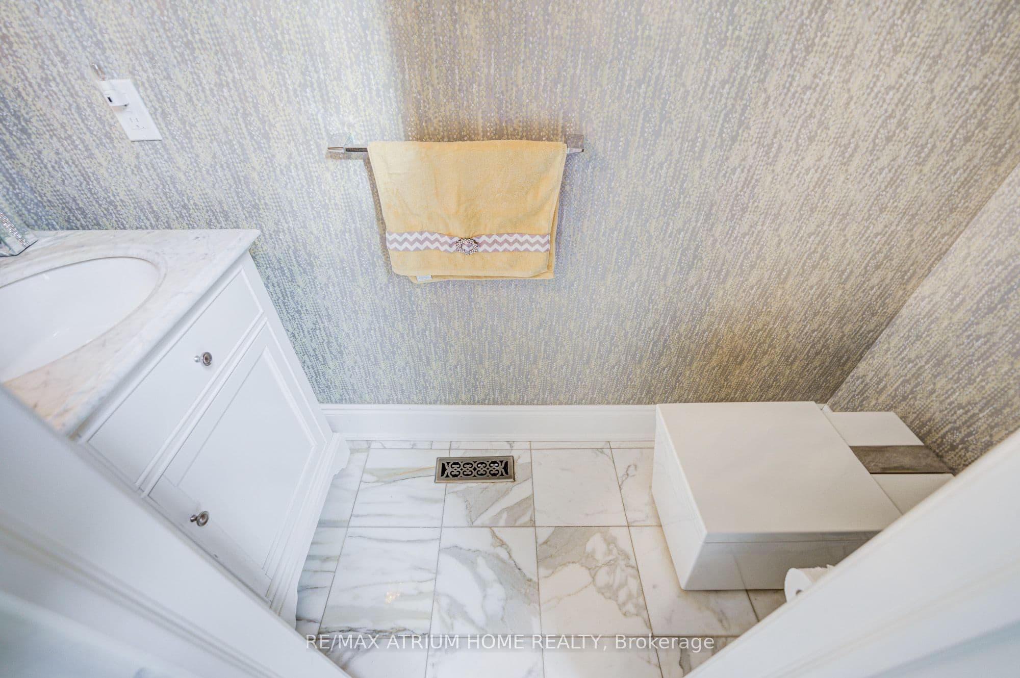 70 Strathearn Avenue — photo 18