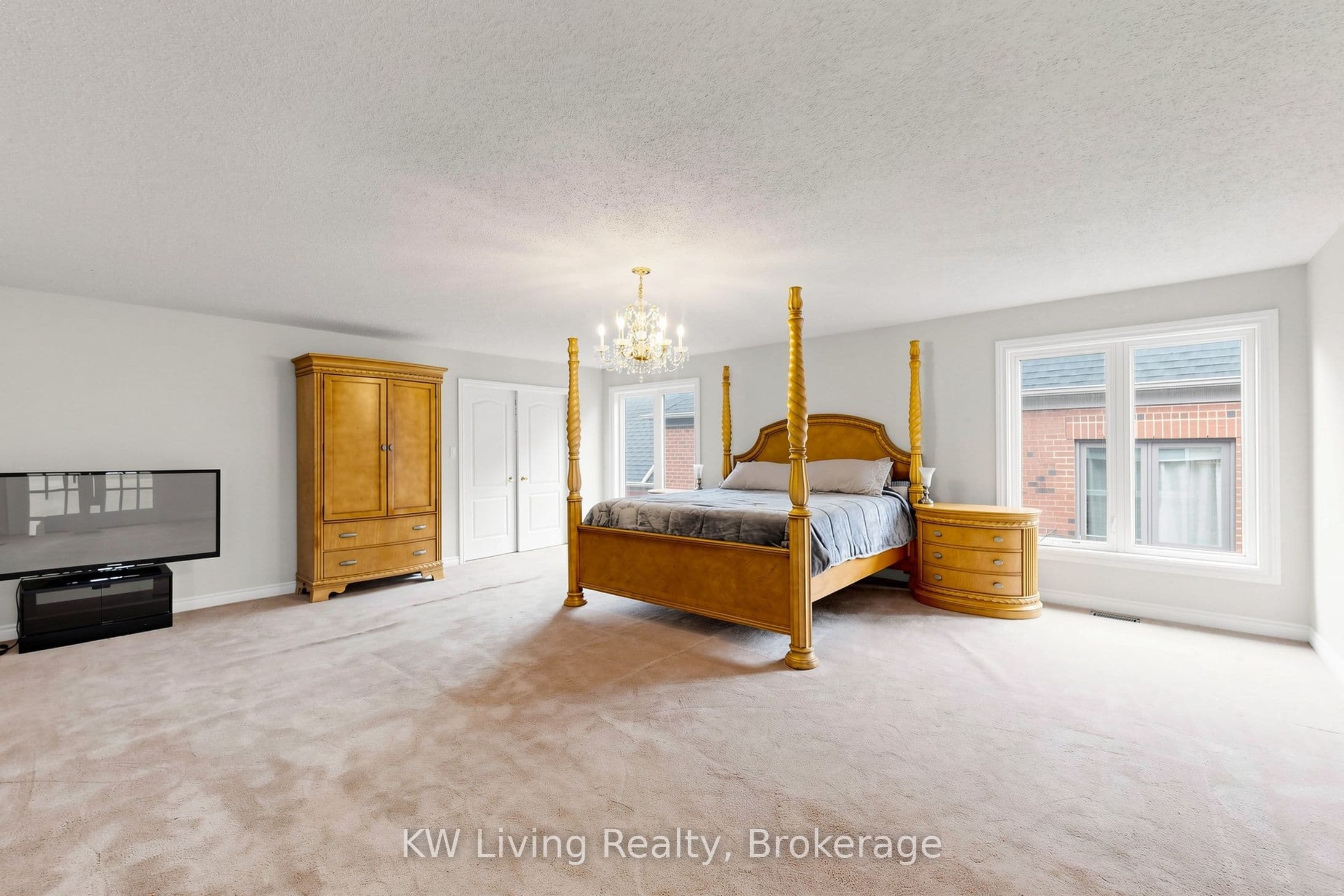22 Ava Crescent — photo 23