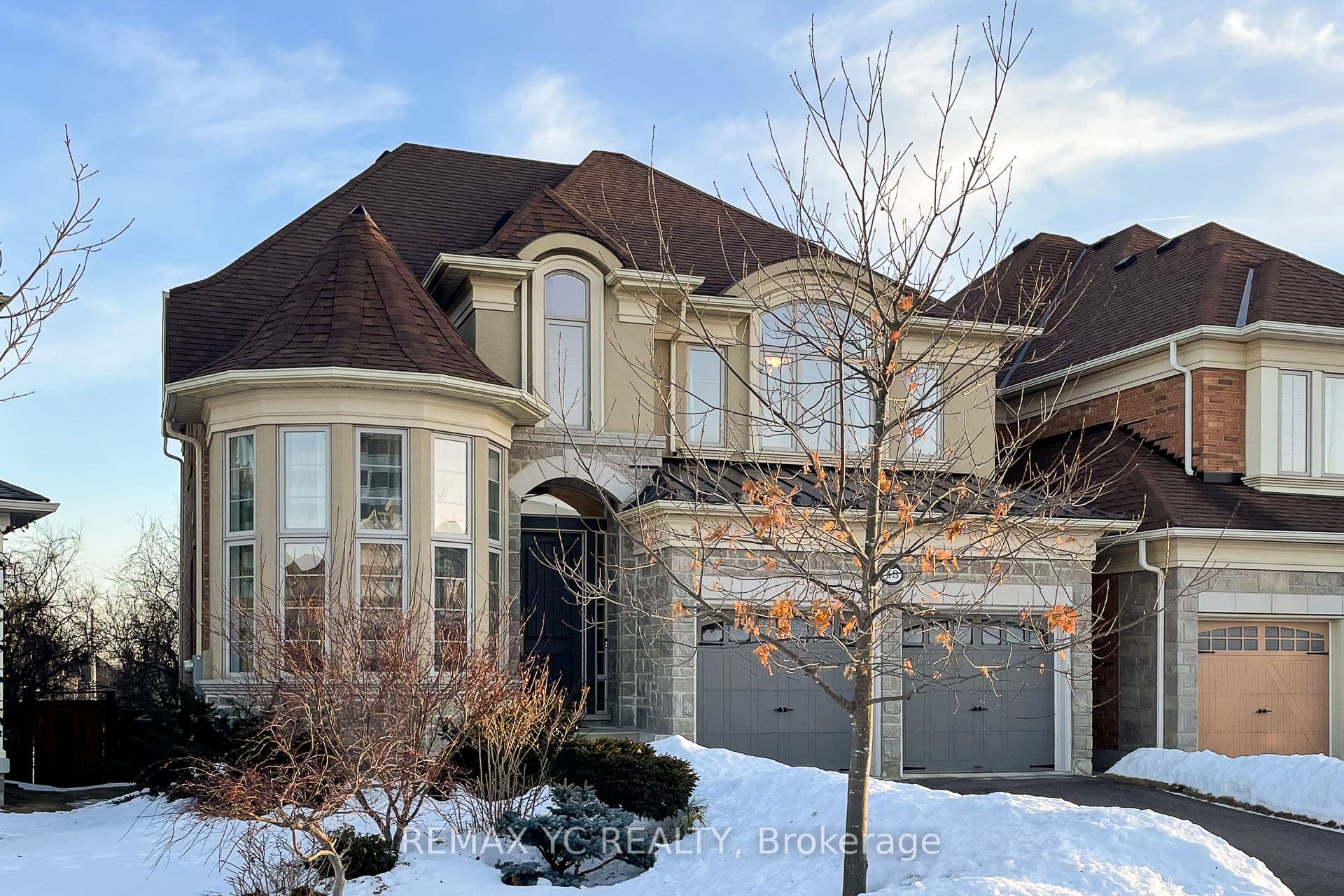 43 Laredo Drive — photo 2
