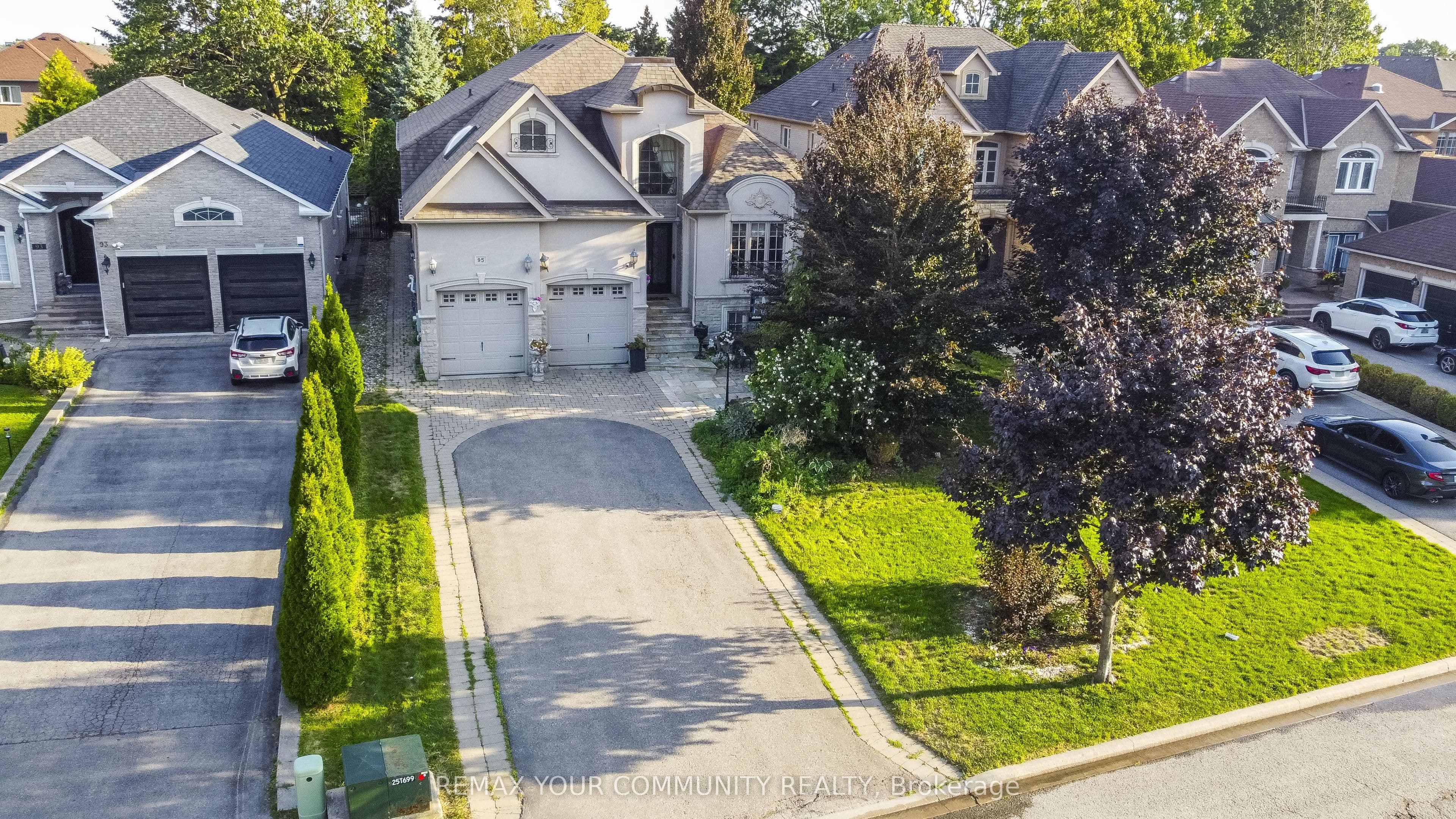 95 Naughton Drive, Richmond Hill
