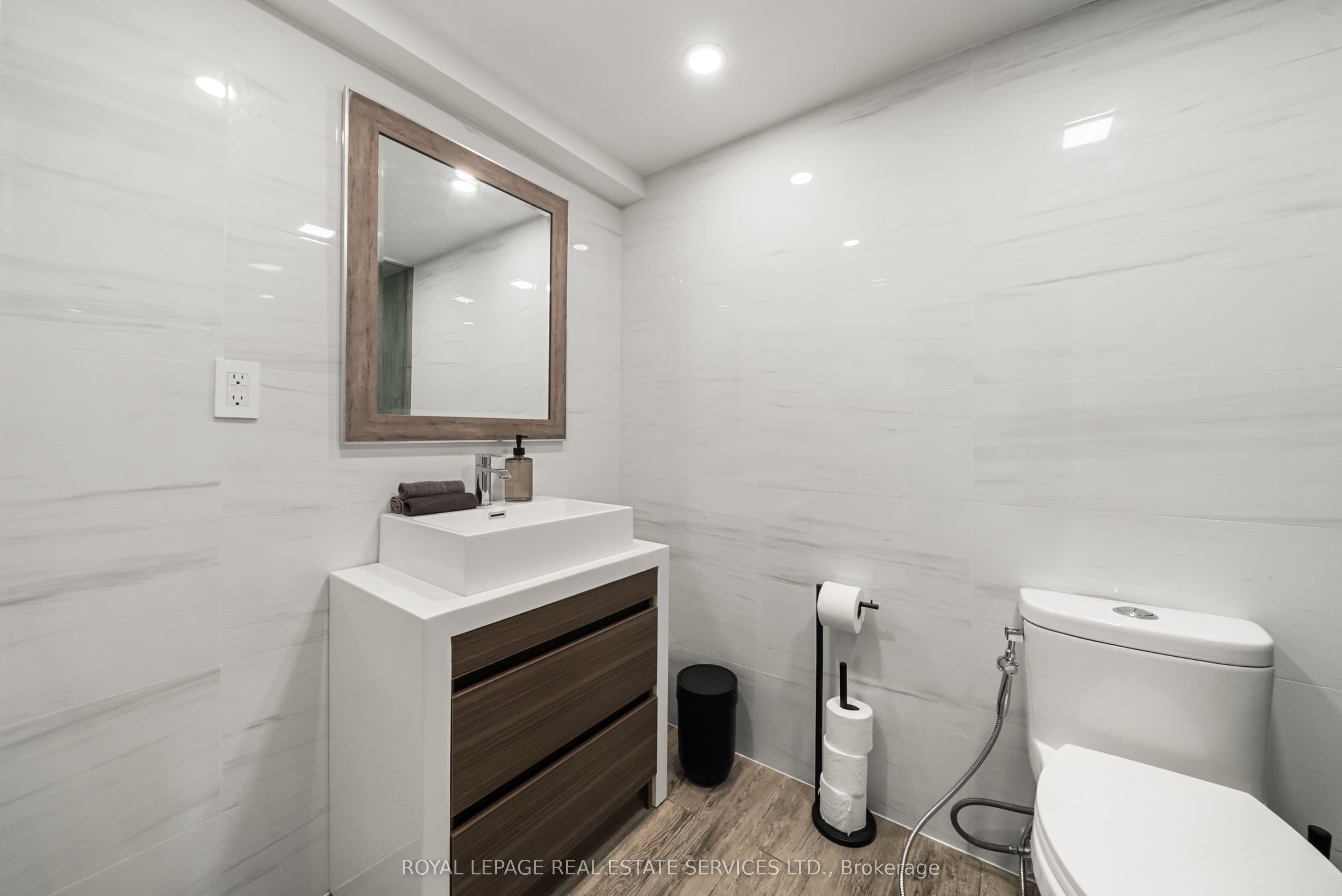 296 Lennox Avenue — photo 30