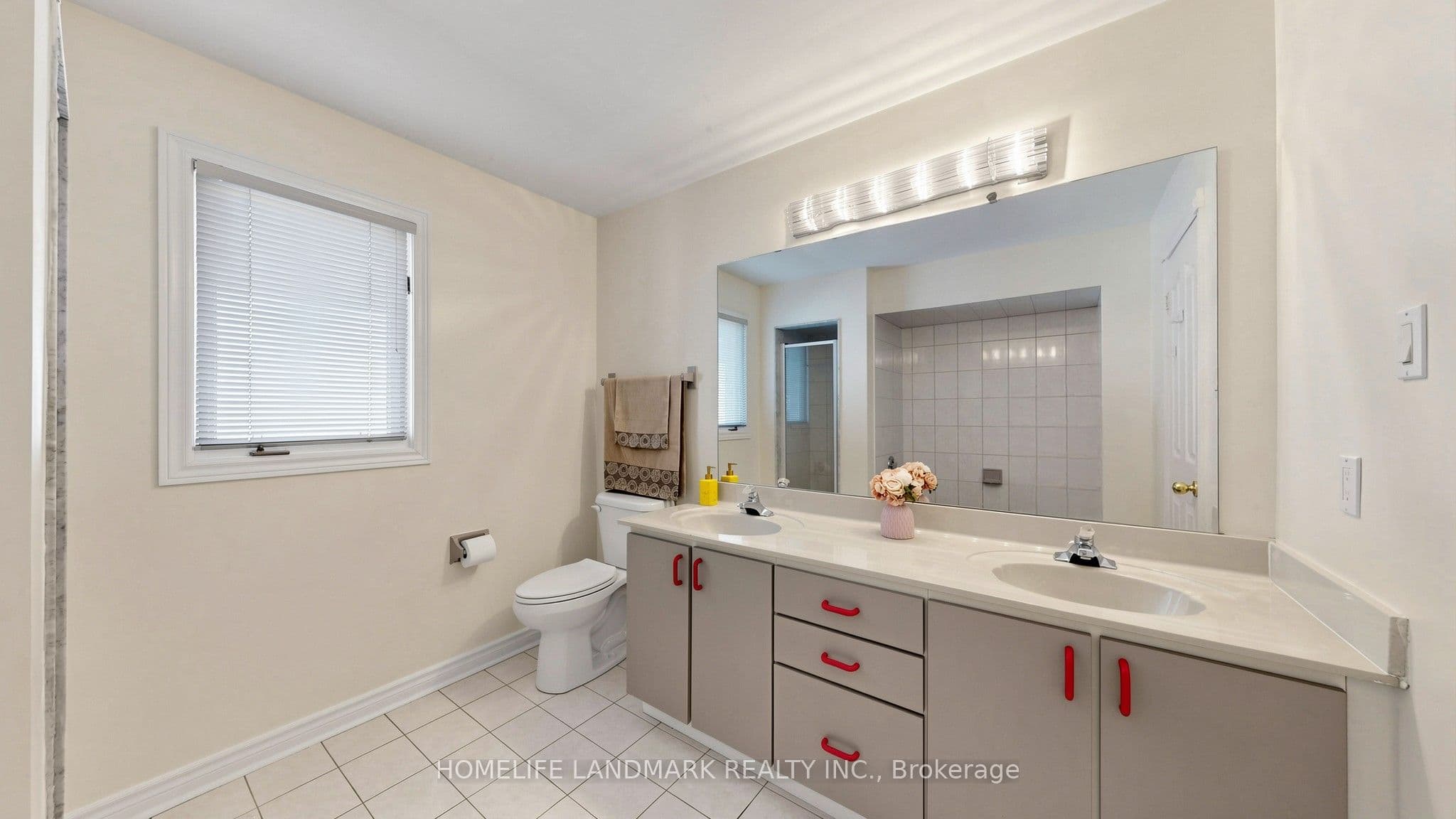 68 Lytton Boulevard — photo 47
