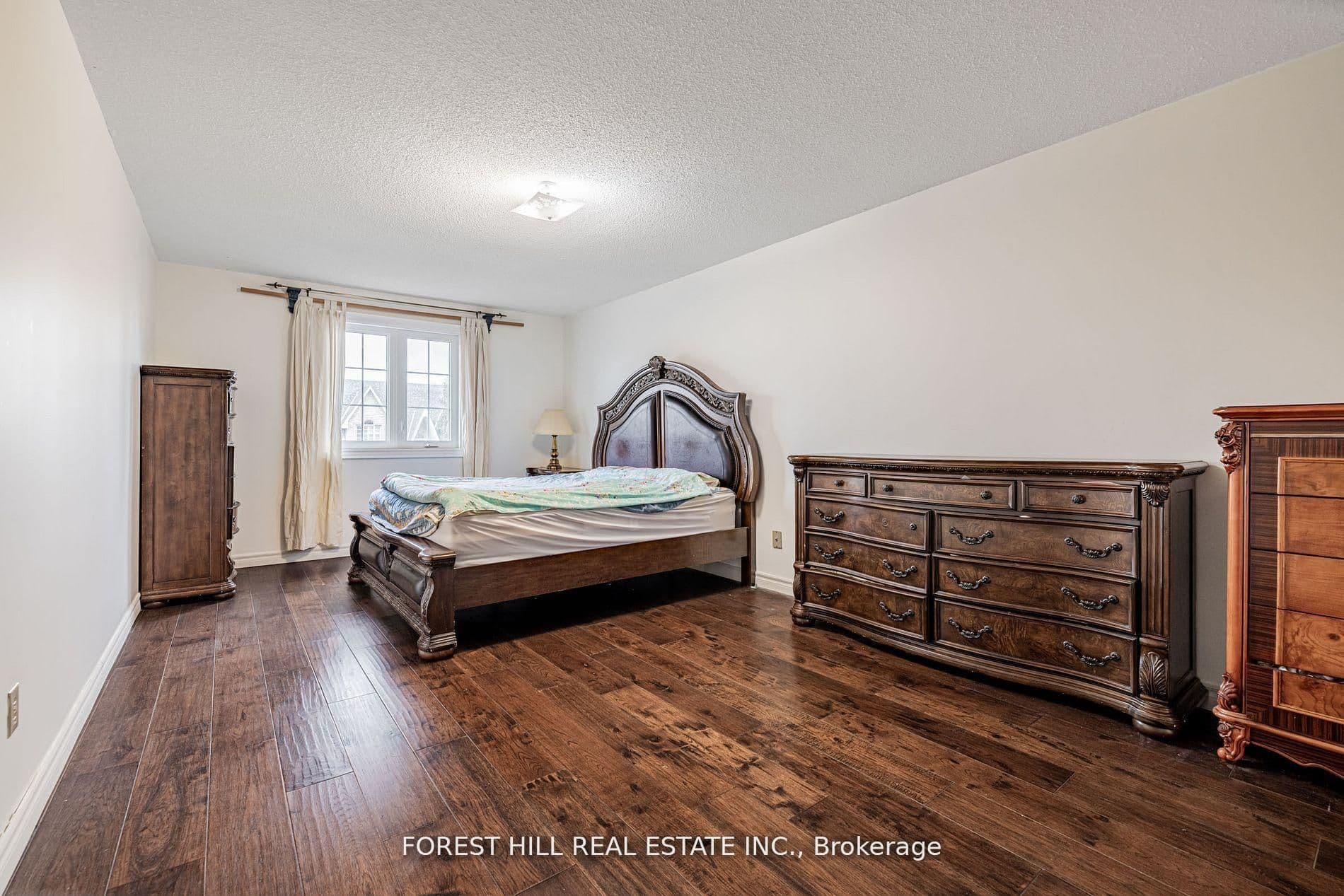 51 Briggs Avenue — photo 22
