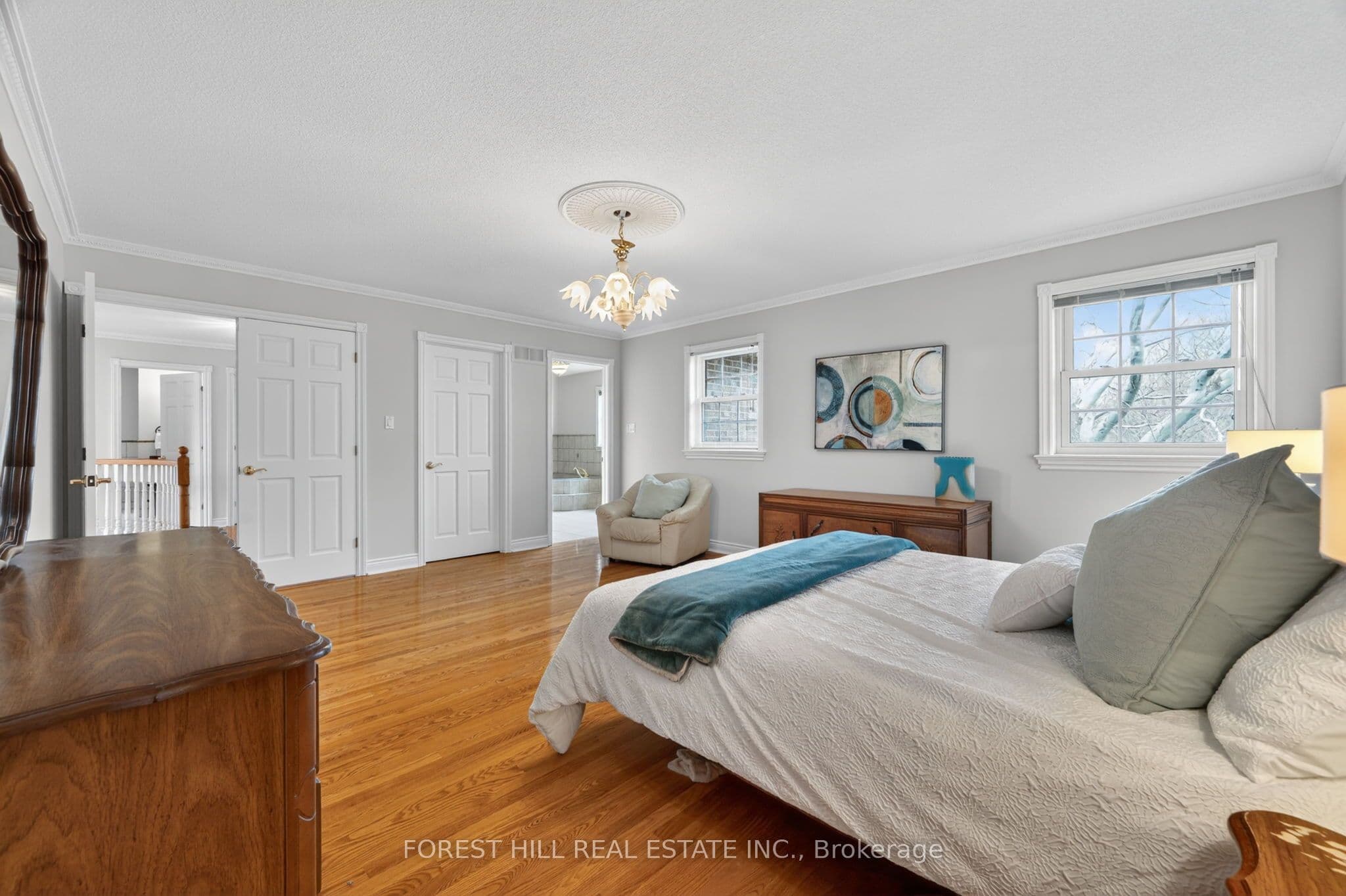 10601 Bathurst Street — photo 23