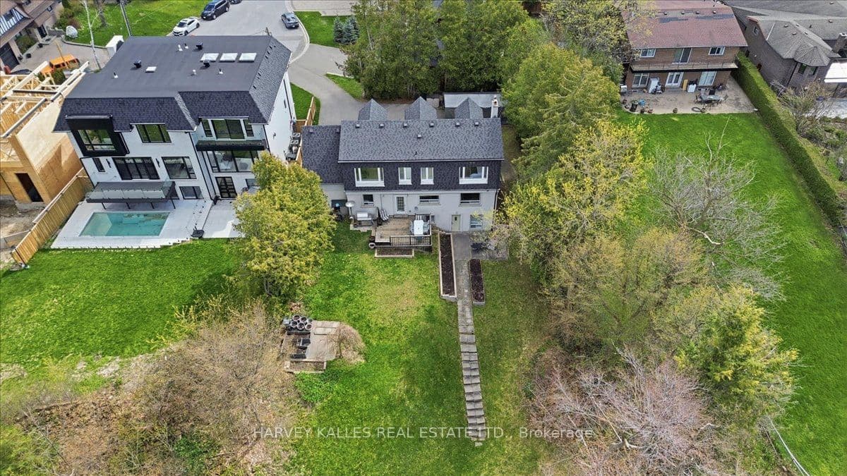 72 Walmer Road — photo 48