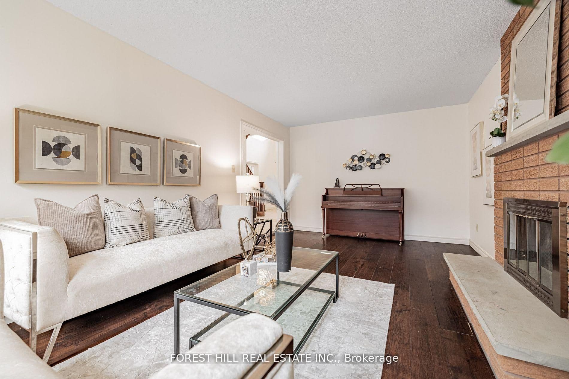 51 Briggs Avenue — photo 19