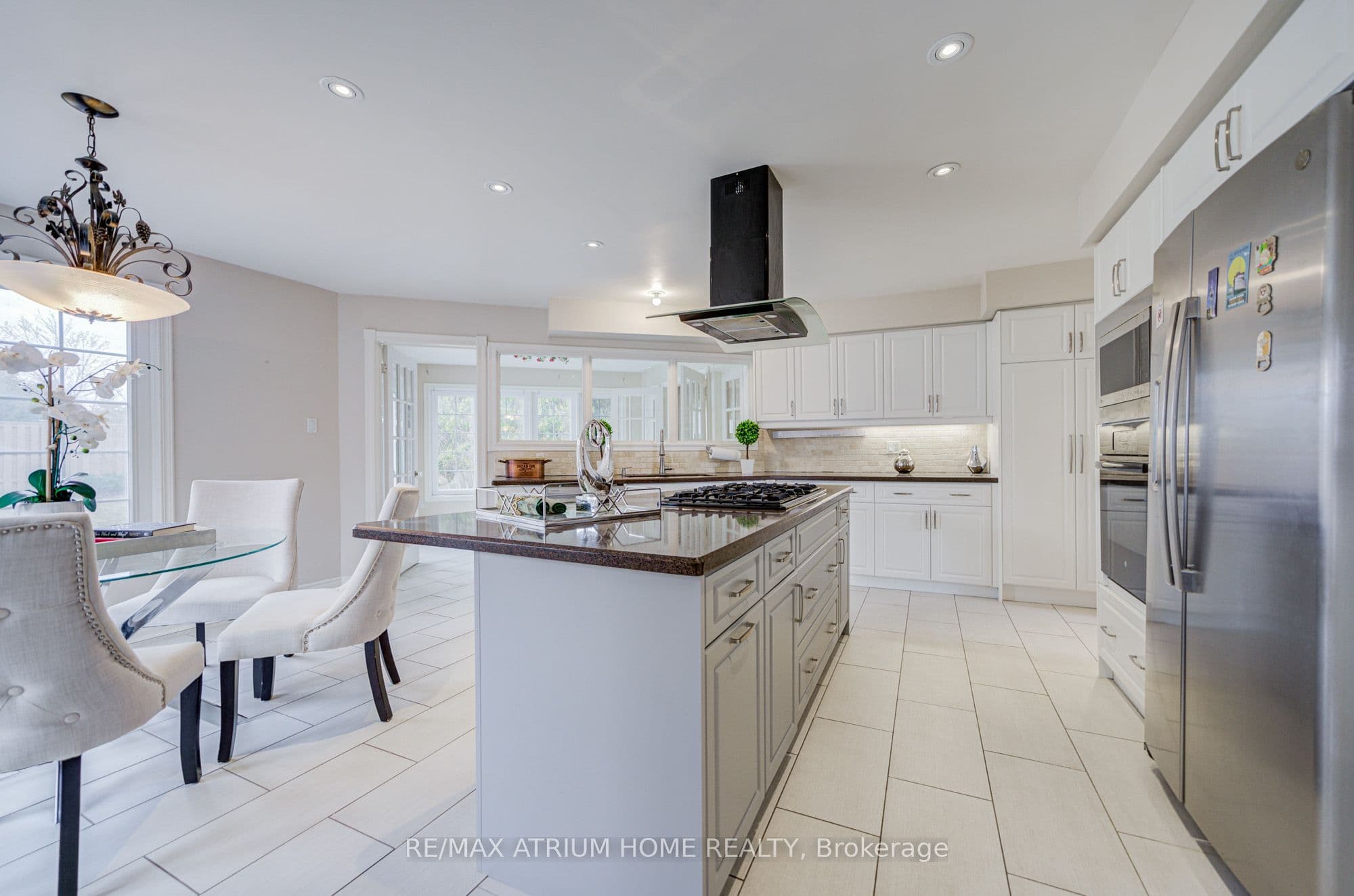70 Strathearn Avenue — photo 9