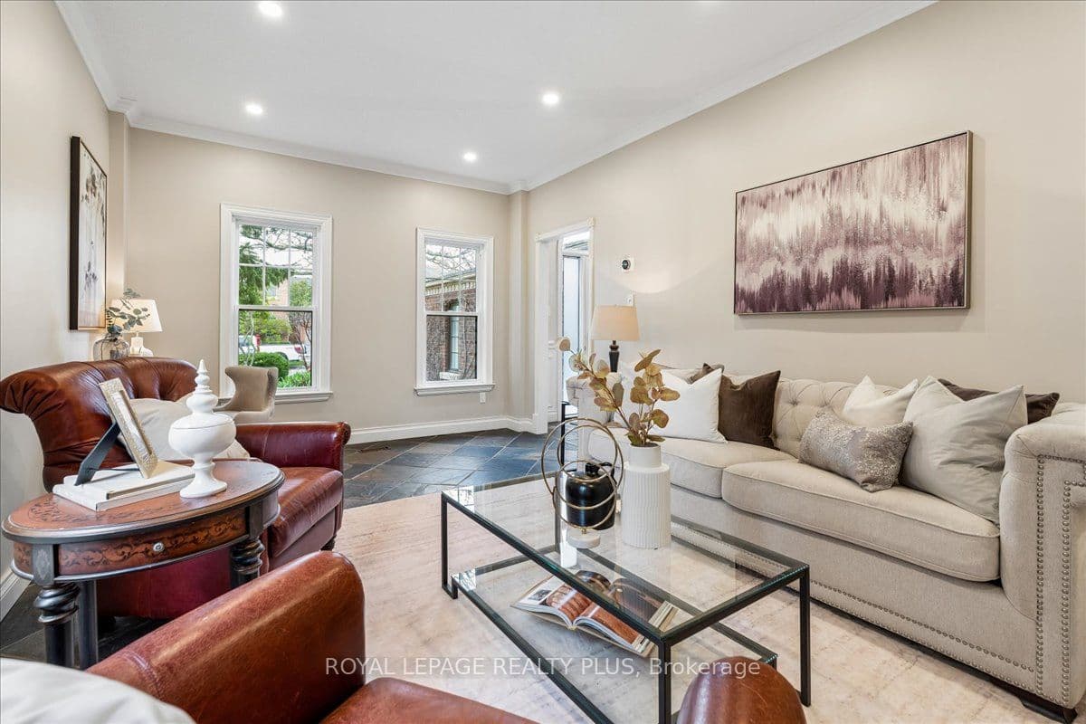 34 THEOBALDS Circle — photo 8