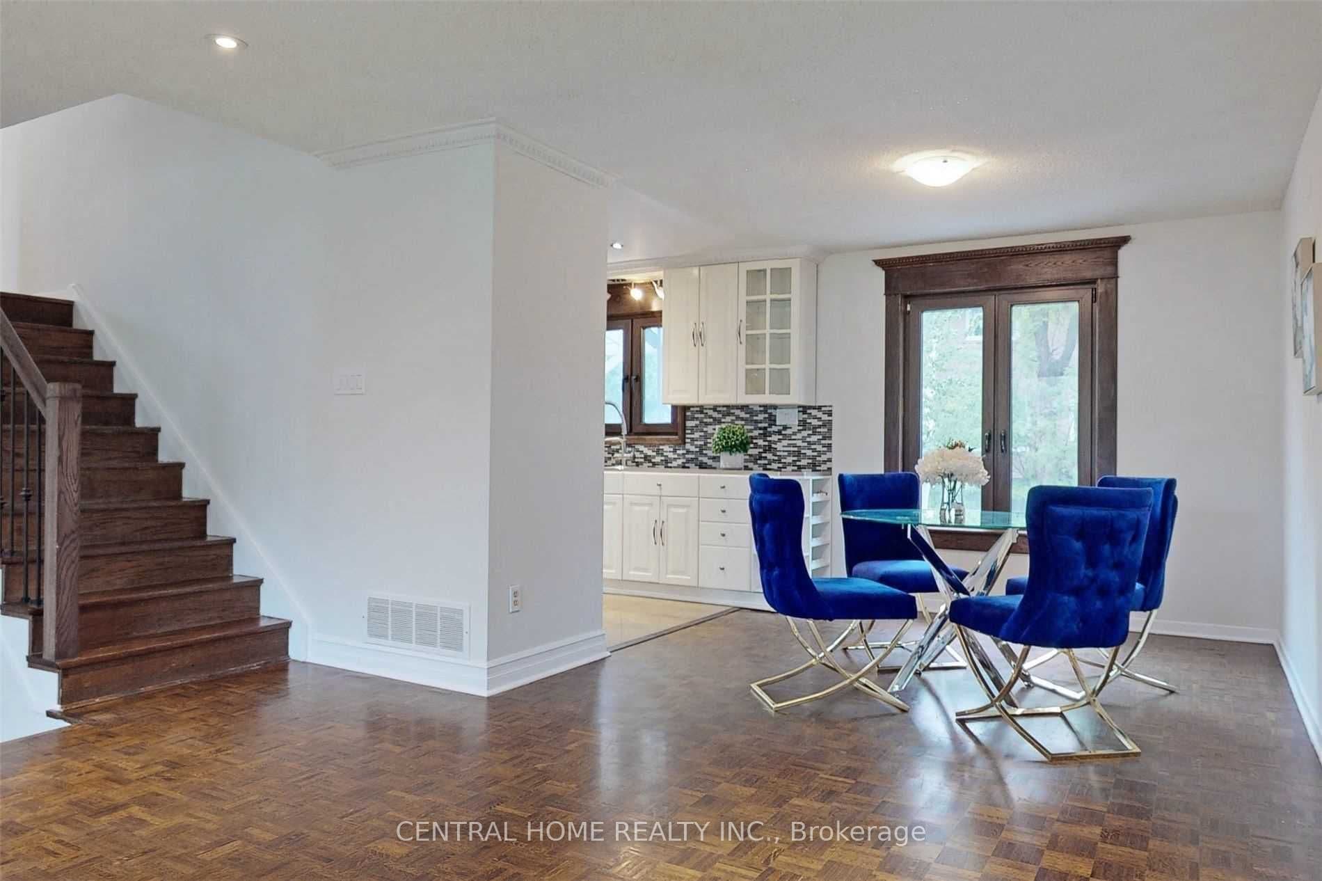 18 Mayvern Crescent — photo 24