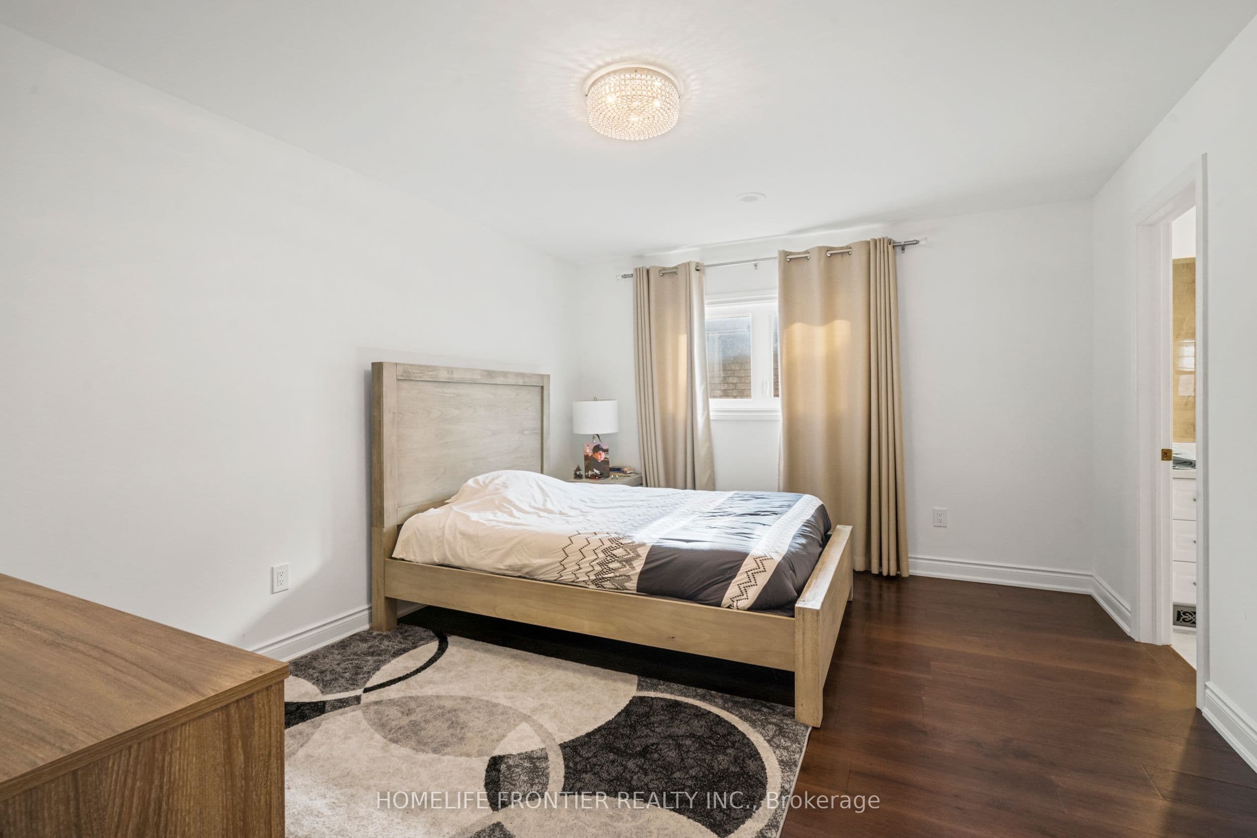 7 Edenbrook Crescent — photo 25