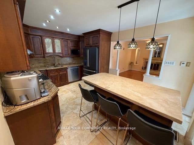 19 Roosevelt Drive — photo 7