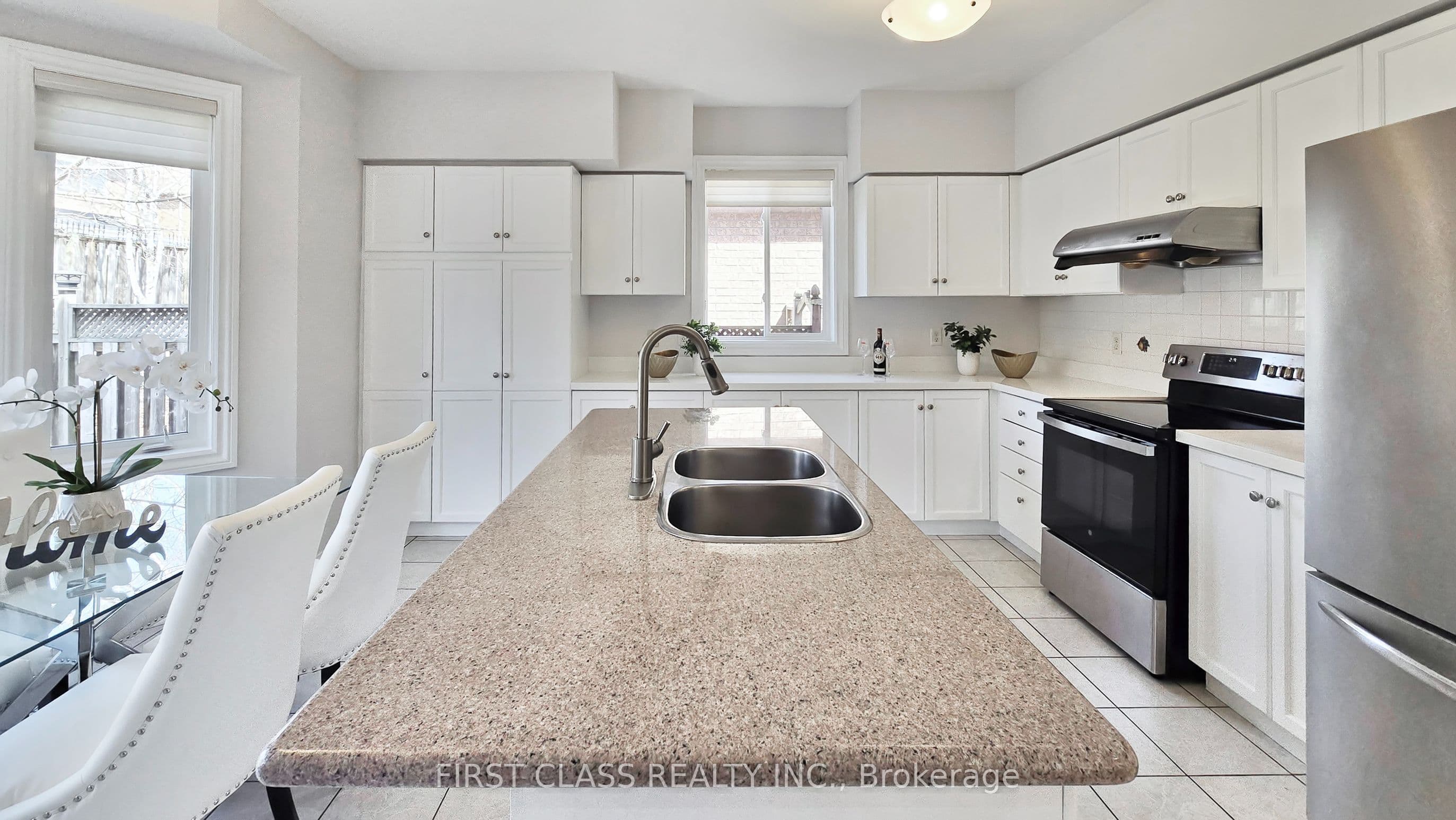 30 Kaitlin Drive — photo 6