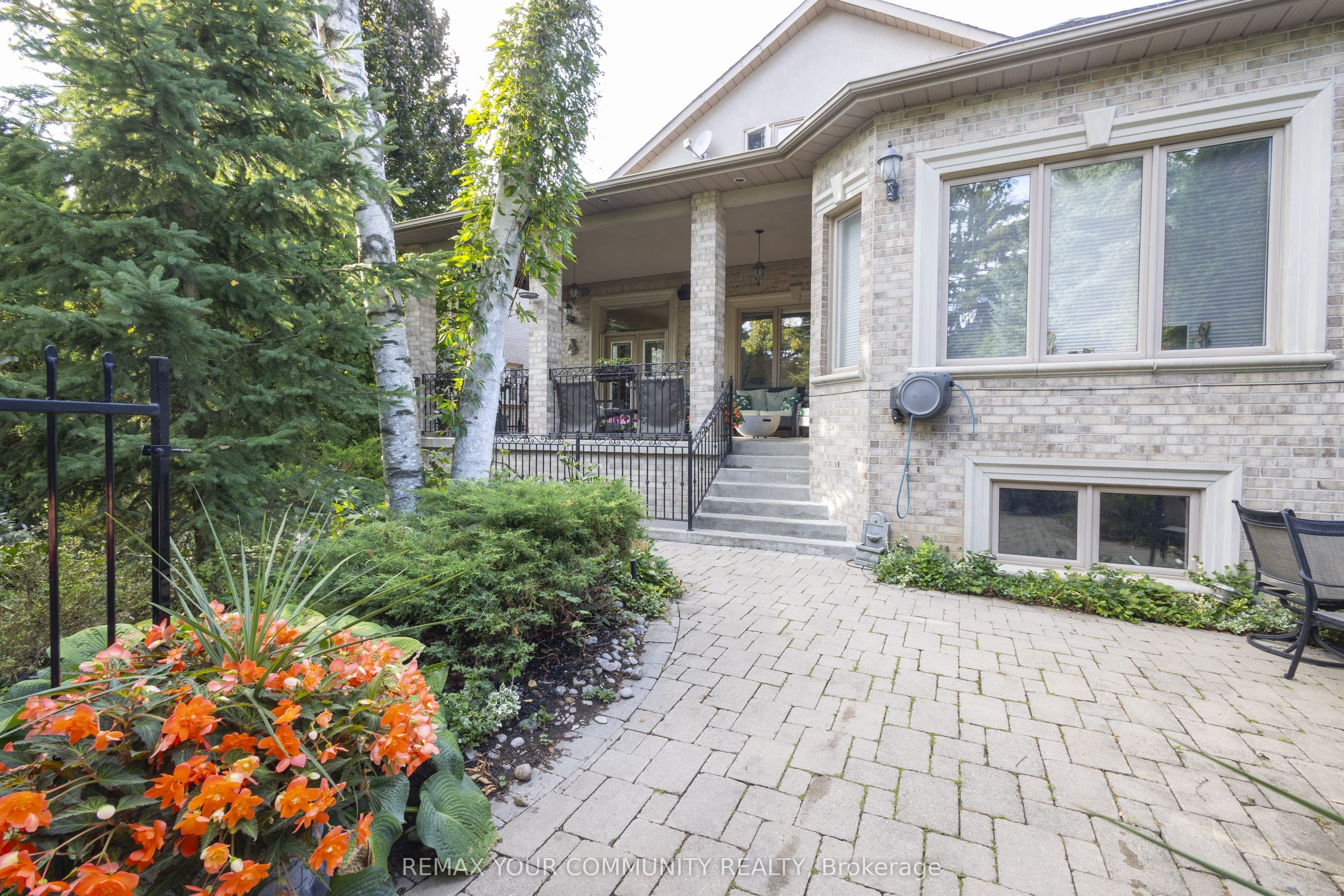 95 Naughton Drive — photo 47