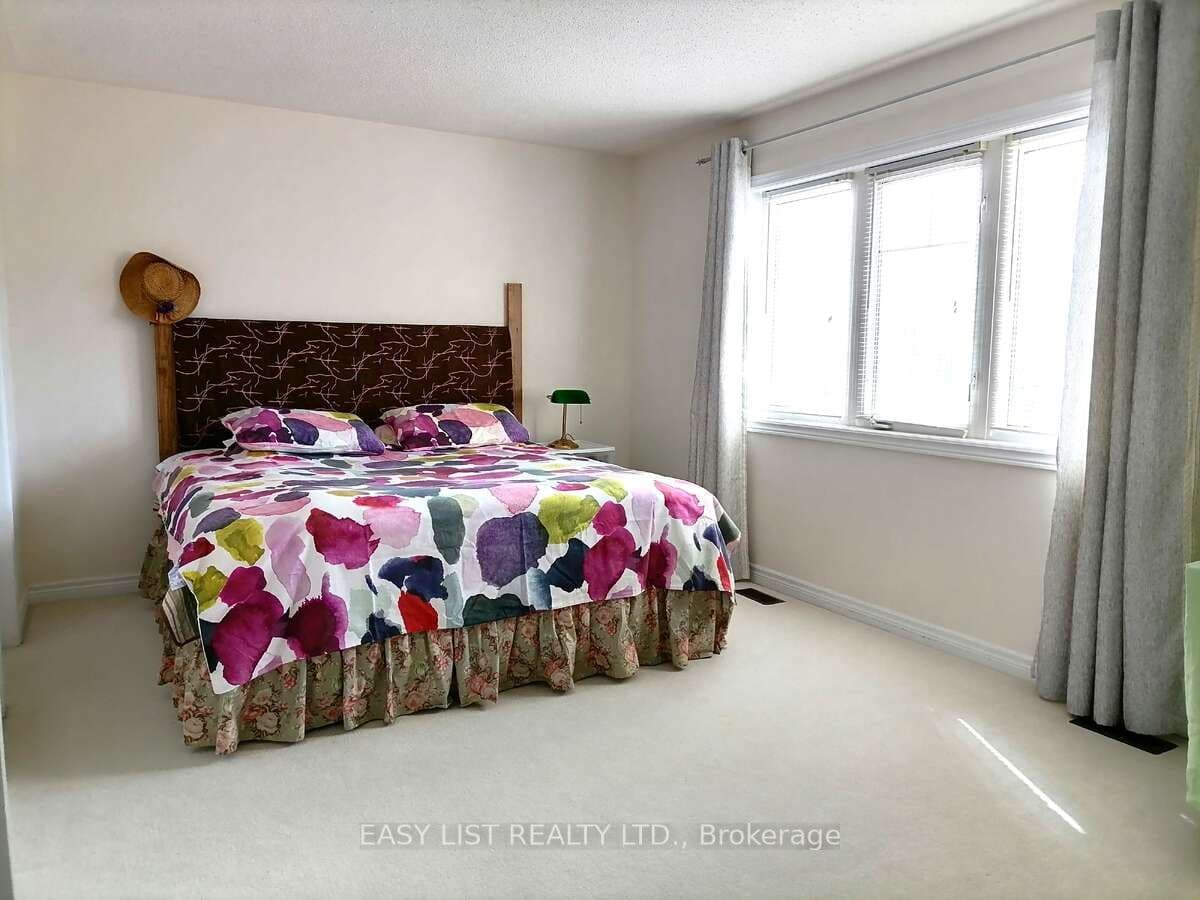 16 Grovewood Street — photo 21