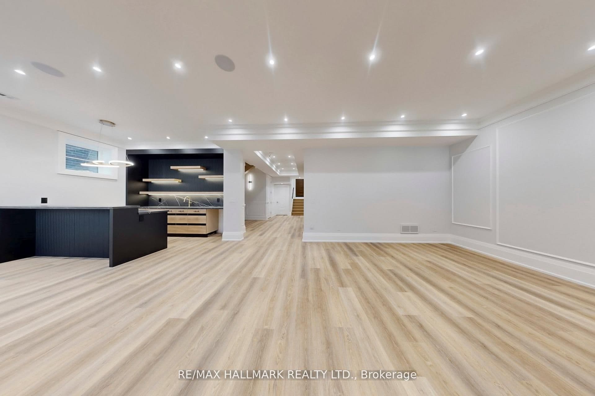152 Olde Bayview Avenue — photo 33