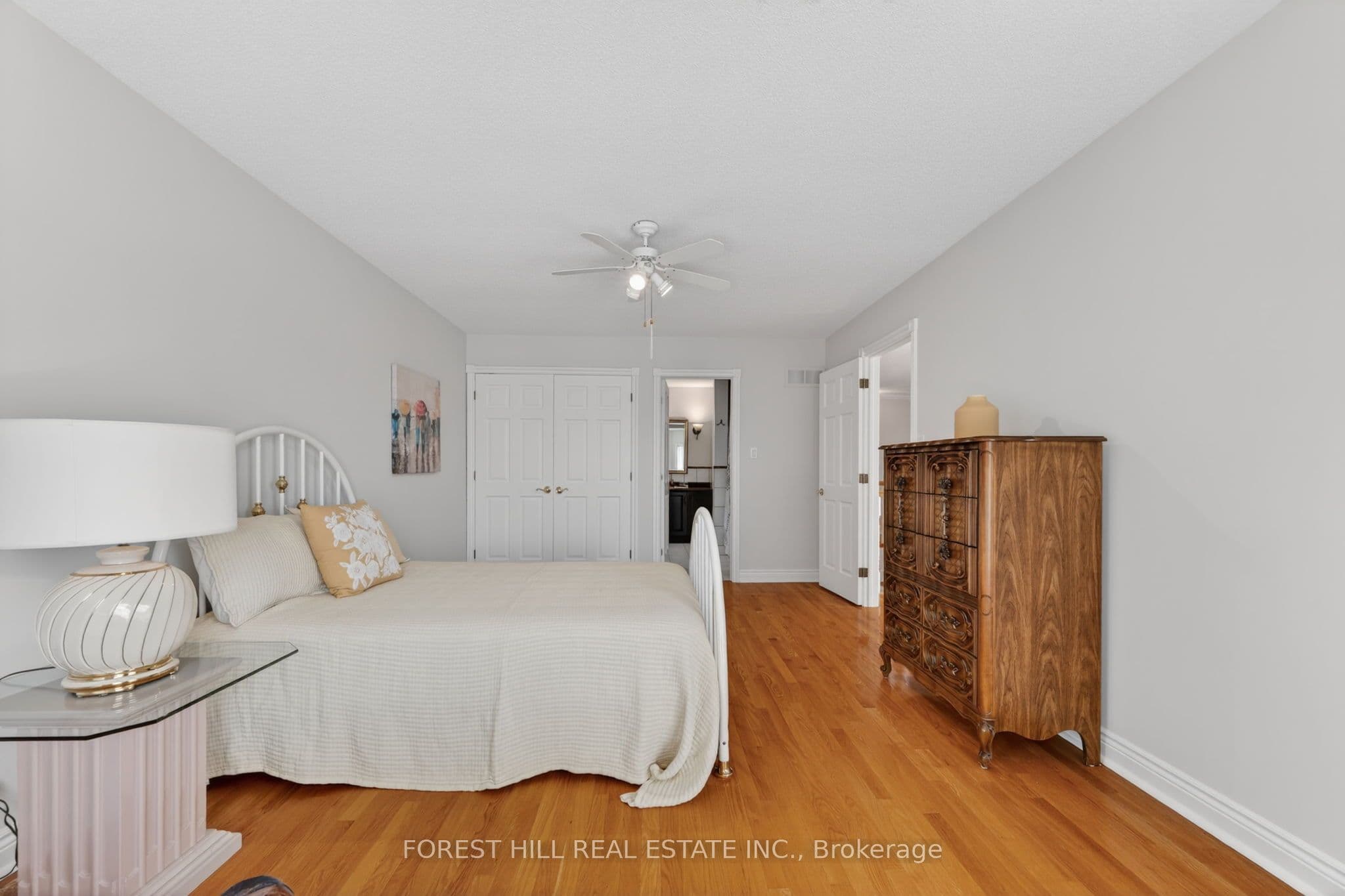 10601 Bathurst Street — photo 31