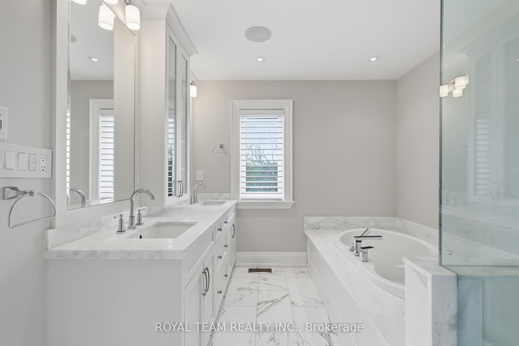 130 Elmwood Avenue — photo 26