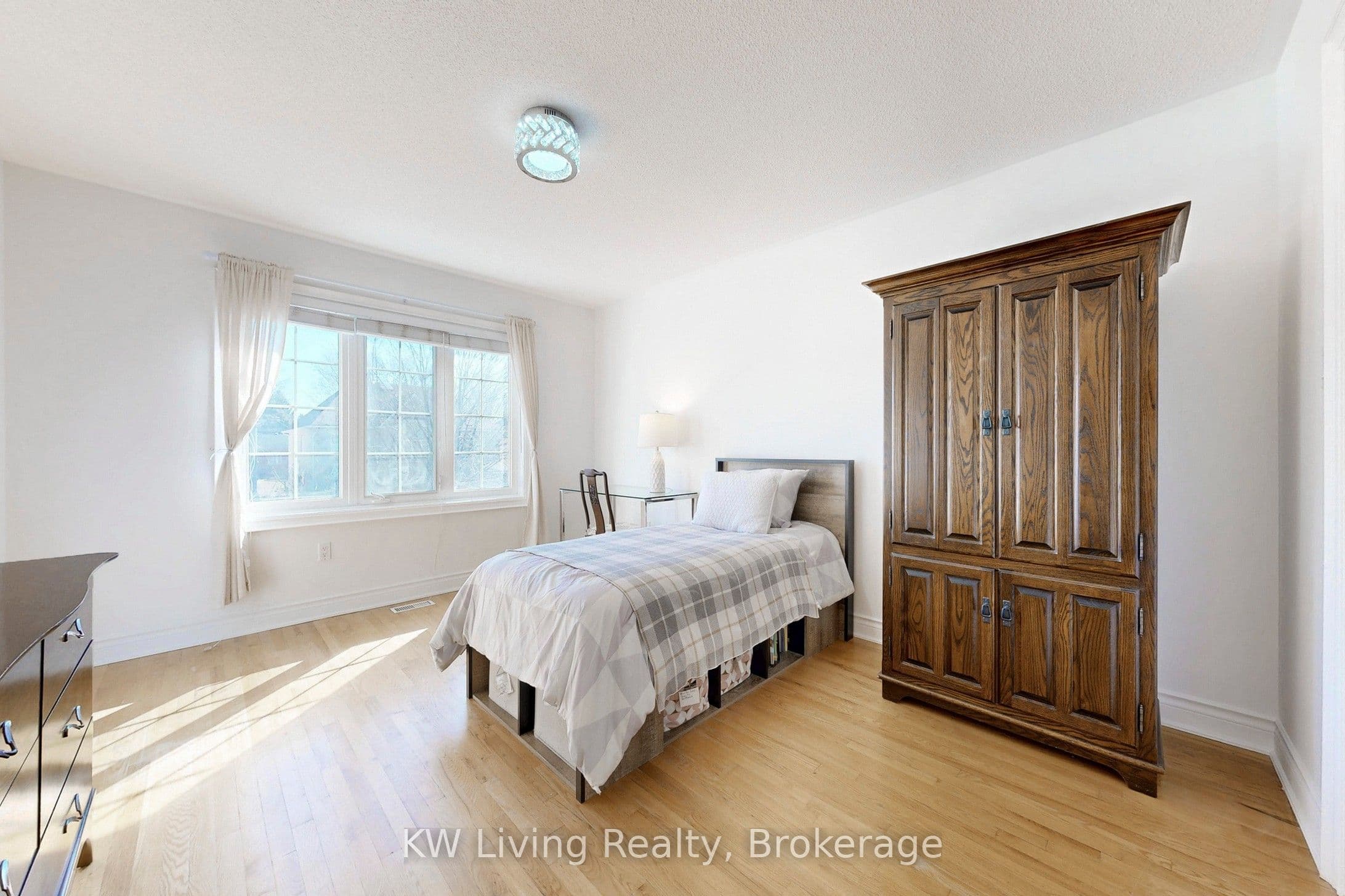 22A Waltham Crescent — photo 38