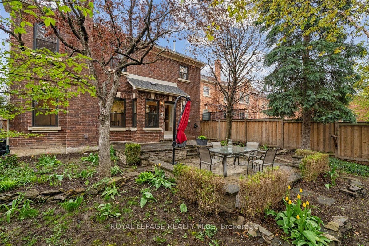 34 THEOBALDS Circle — photo 41