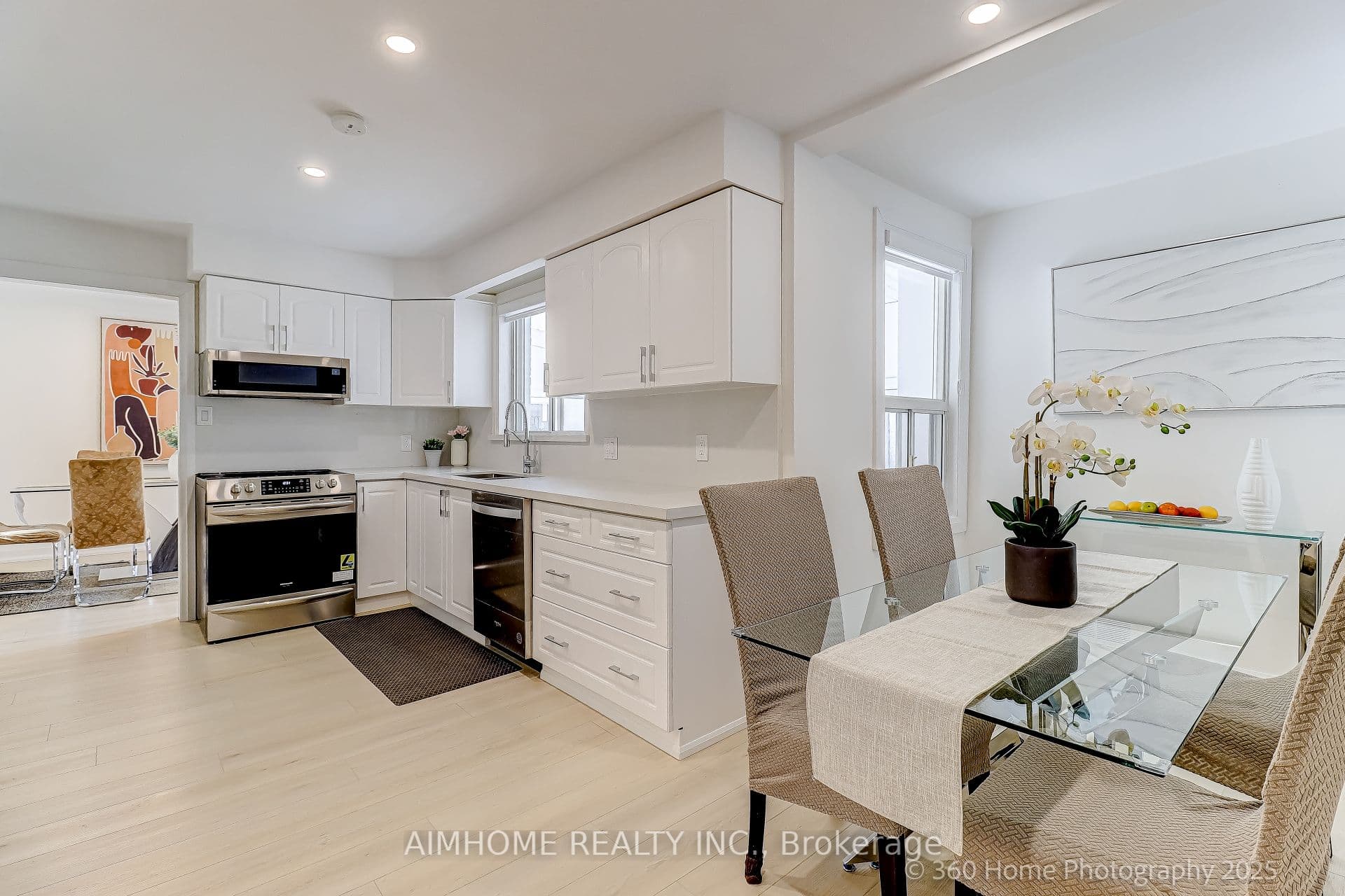 179 Oxford Street — photo 15