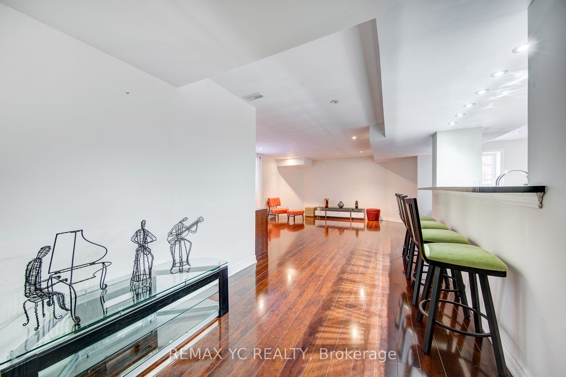 43 Laredo Drive — photo 46
