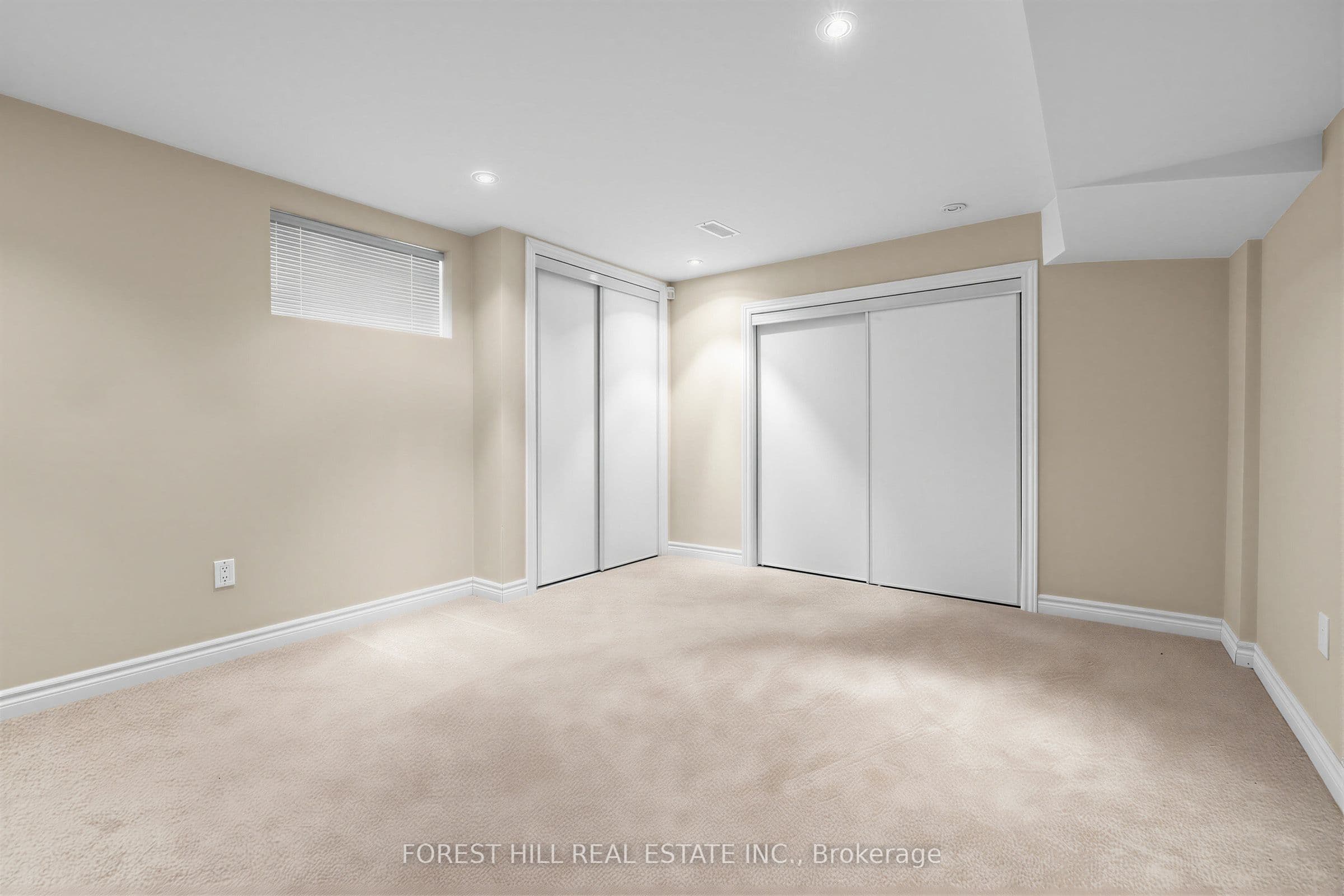 17 Lady Lynn Crescent — photo 44