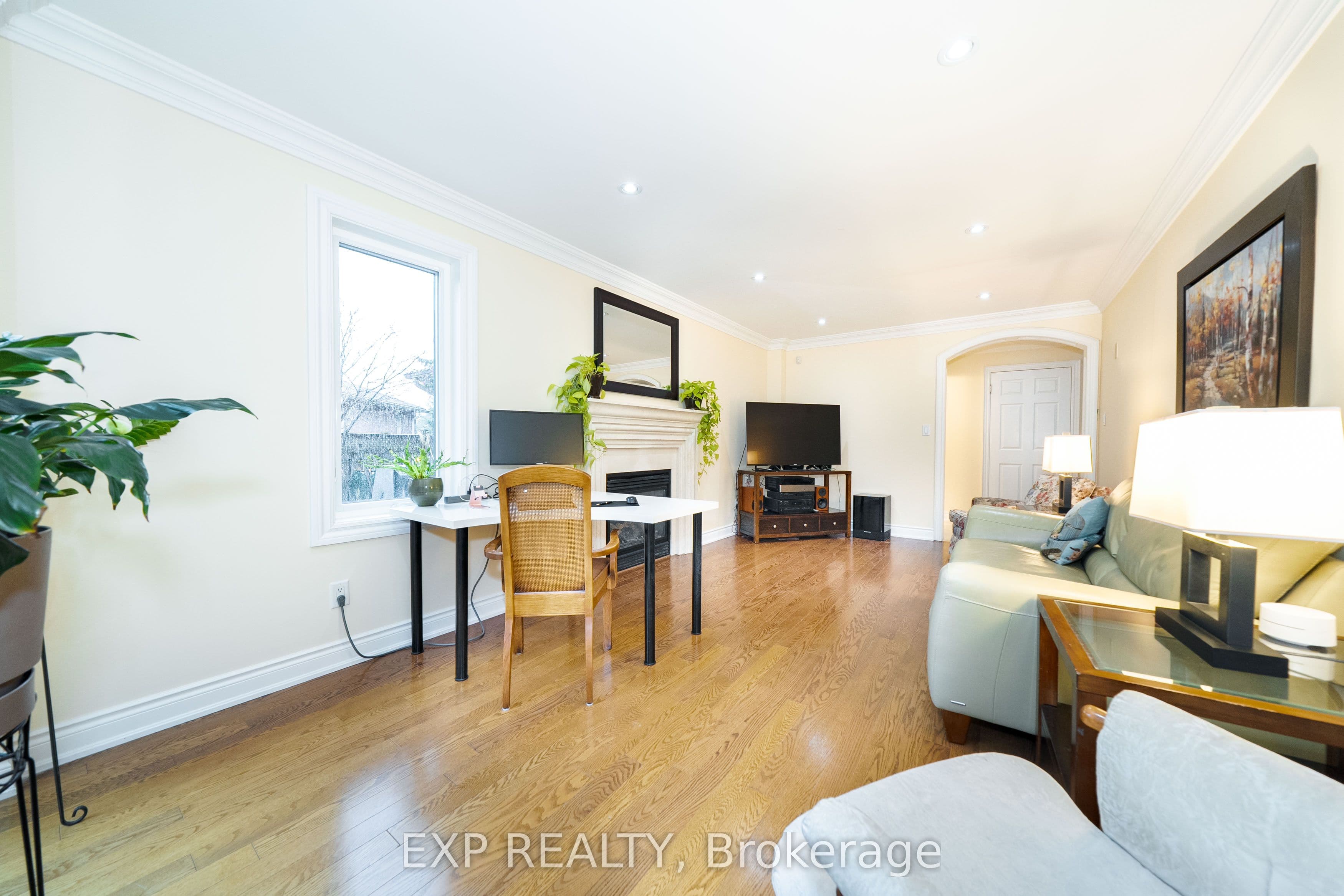 90 Brillinger Street — photo 18